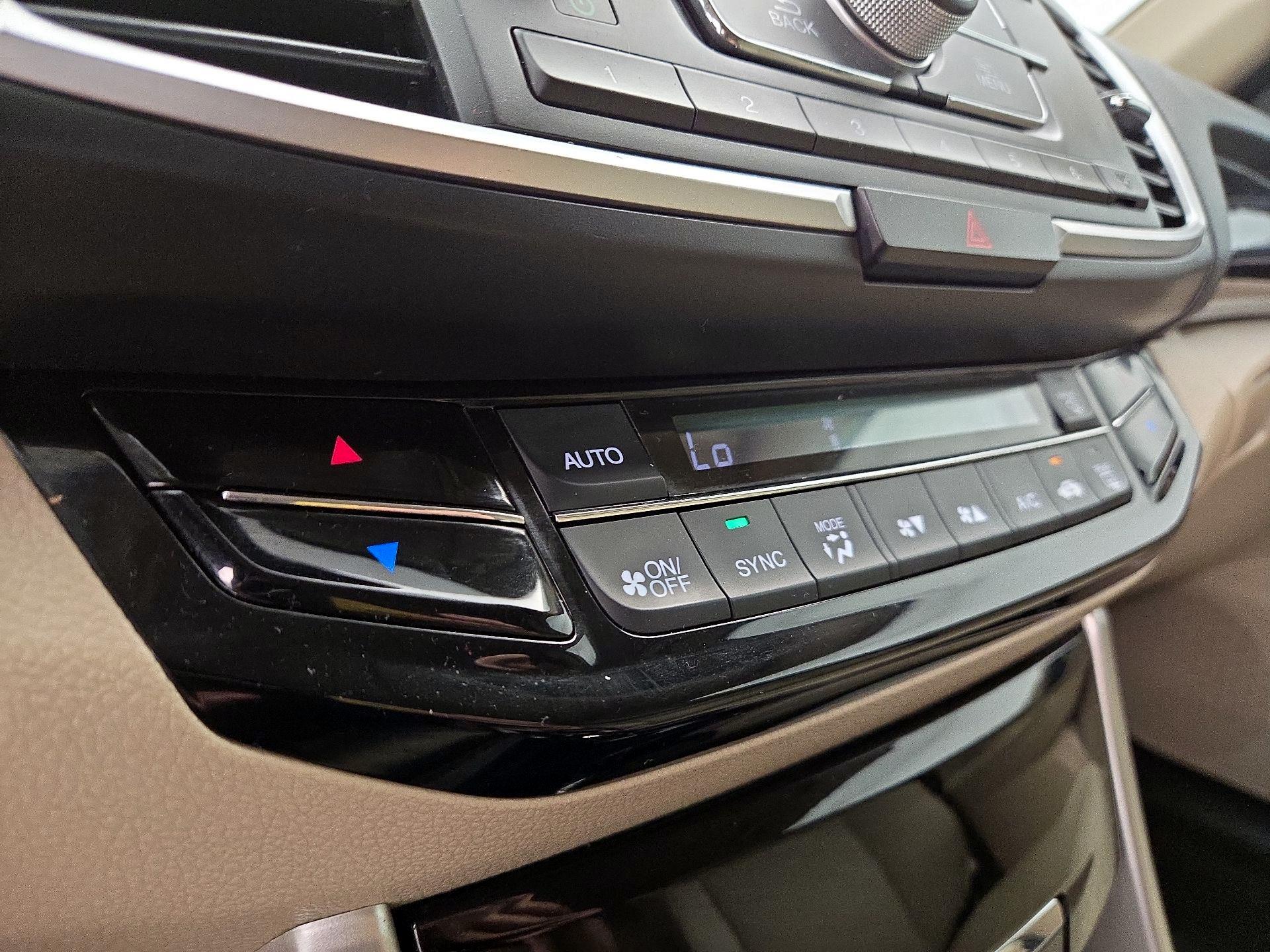 Thumbnail: 2016 Honda Accord - 16
