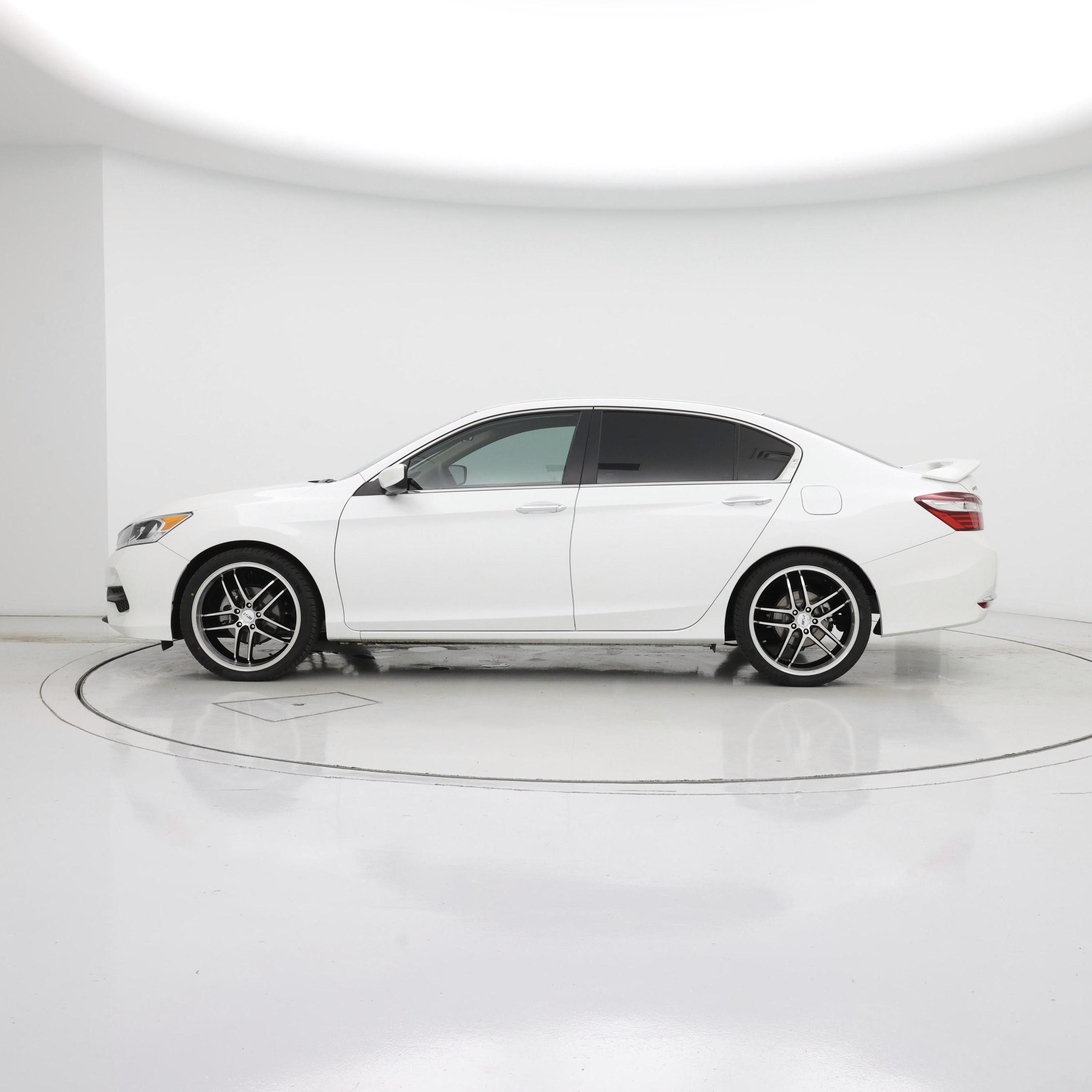Thumbnail: 2016 Honda Accord - 3
