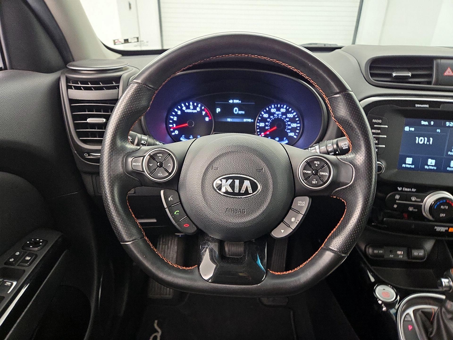 Thumbnail: 2017 Kia Soul - 10