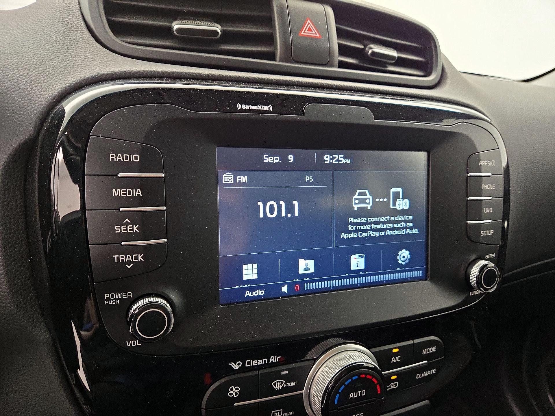 Thumbnail: 2017 Kia Soul - 15