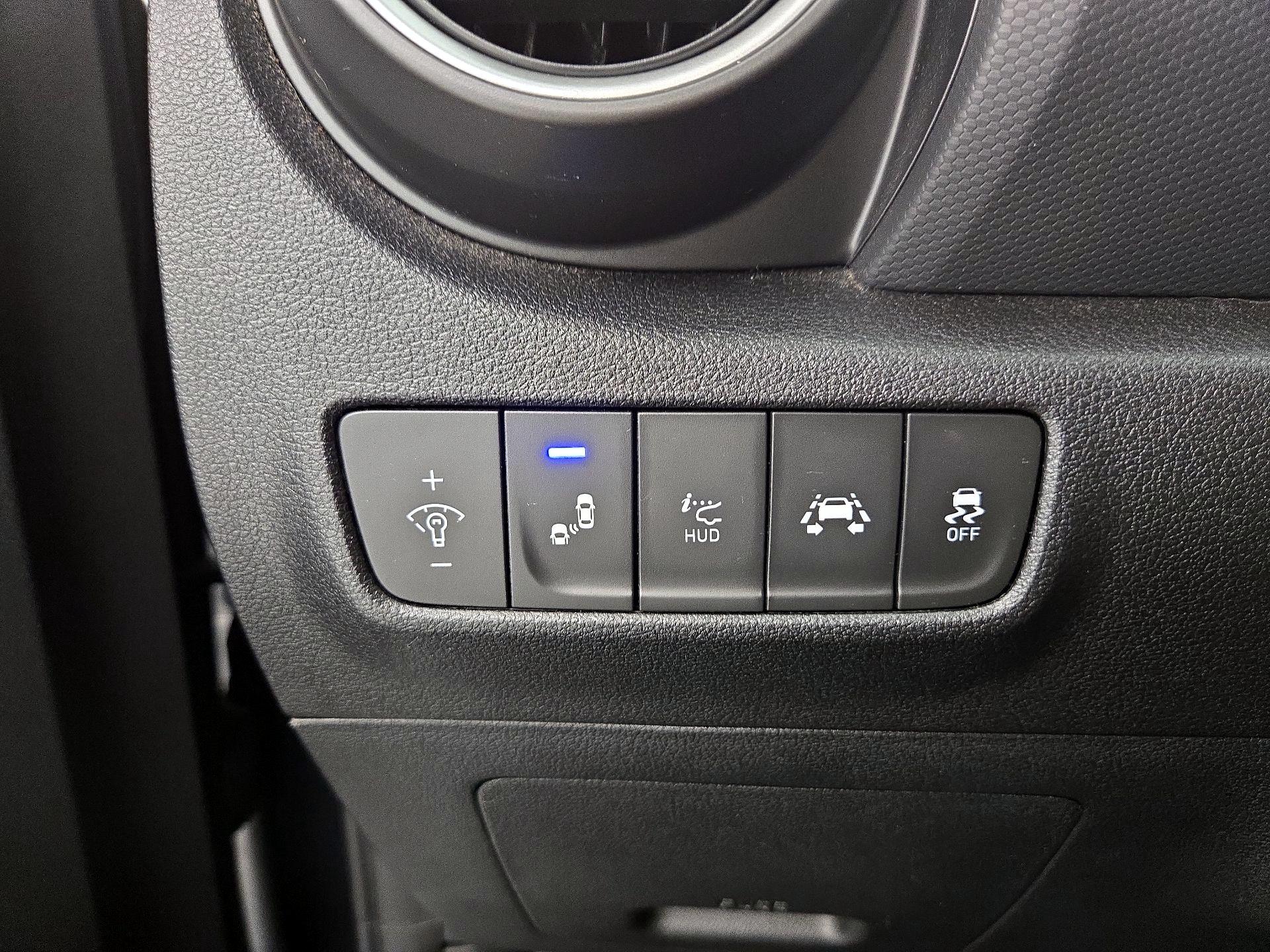 Thumbnail: 2019 Hyundai Kona - 13