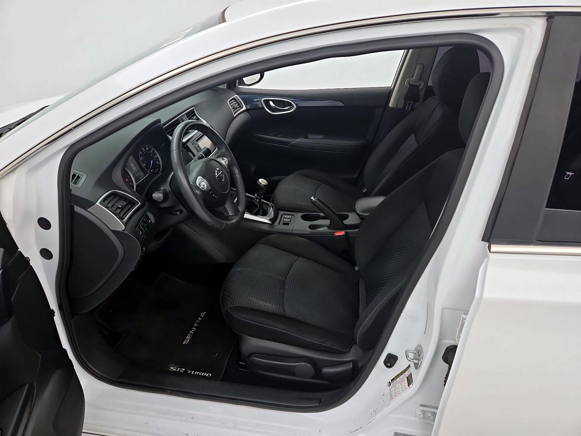 Thumbnail: 2017 Nissan Sentra - 11