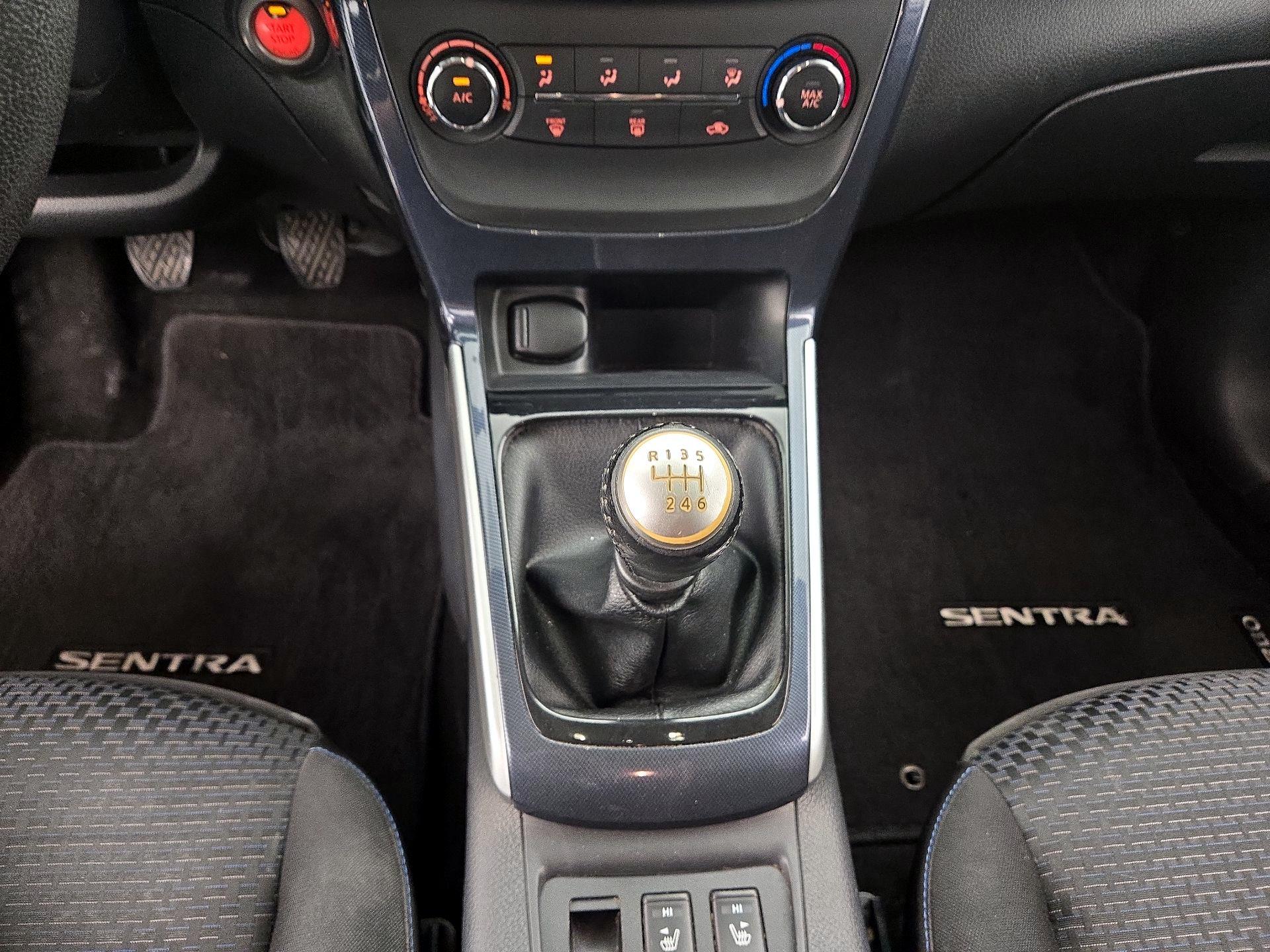Thumbnail: 2017 Nissan Sentra - 17