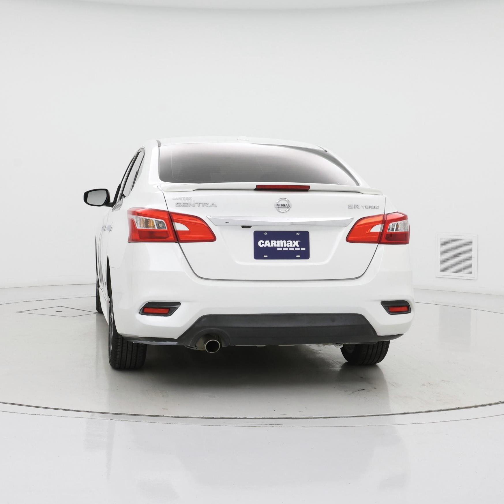 Thumbnail: 2017 Nissan Sentra - 6