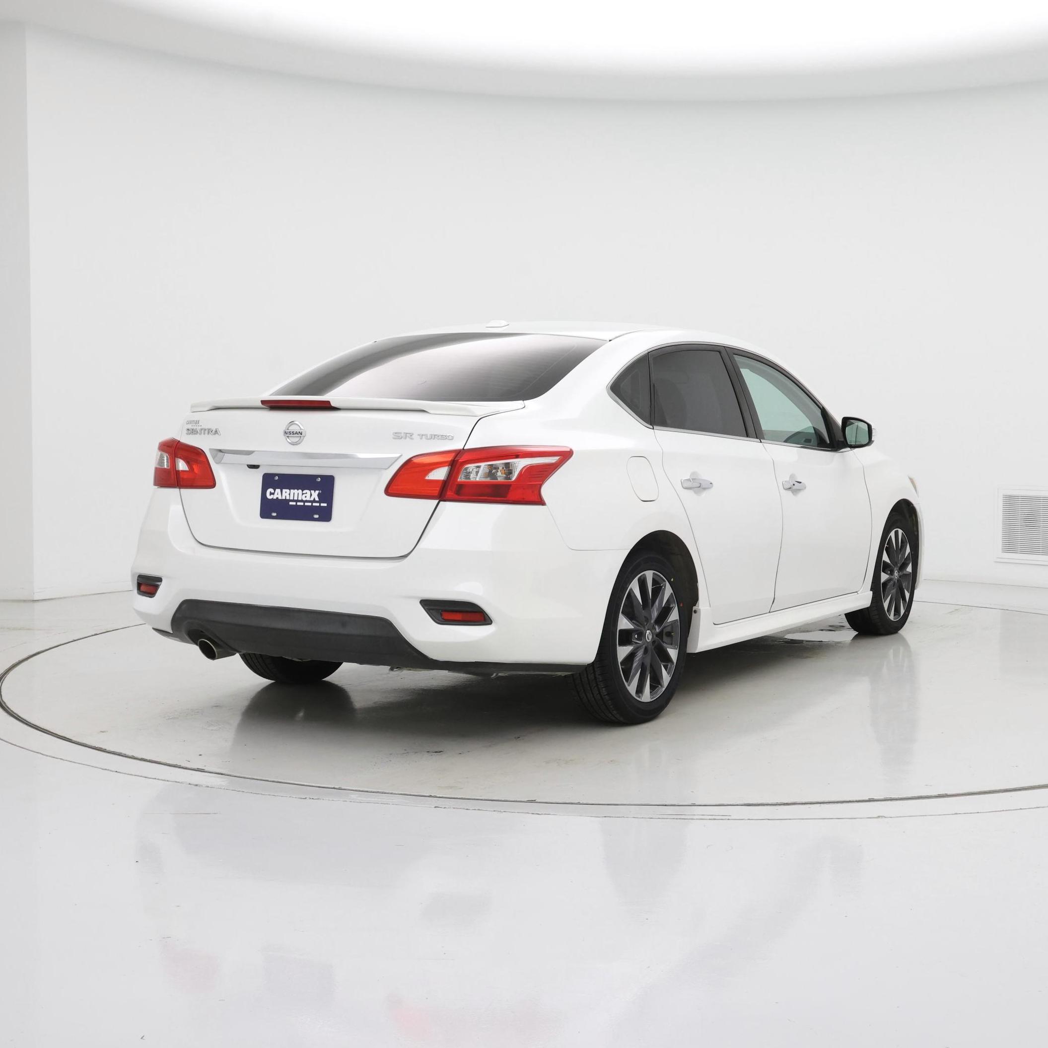 Thumbnail: 2017 Nissan Sentra - 8