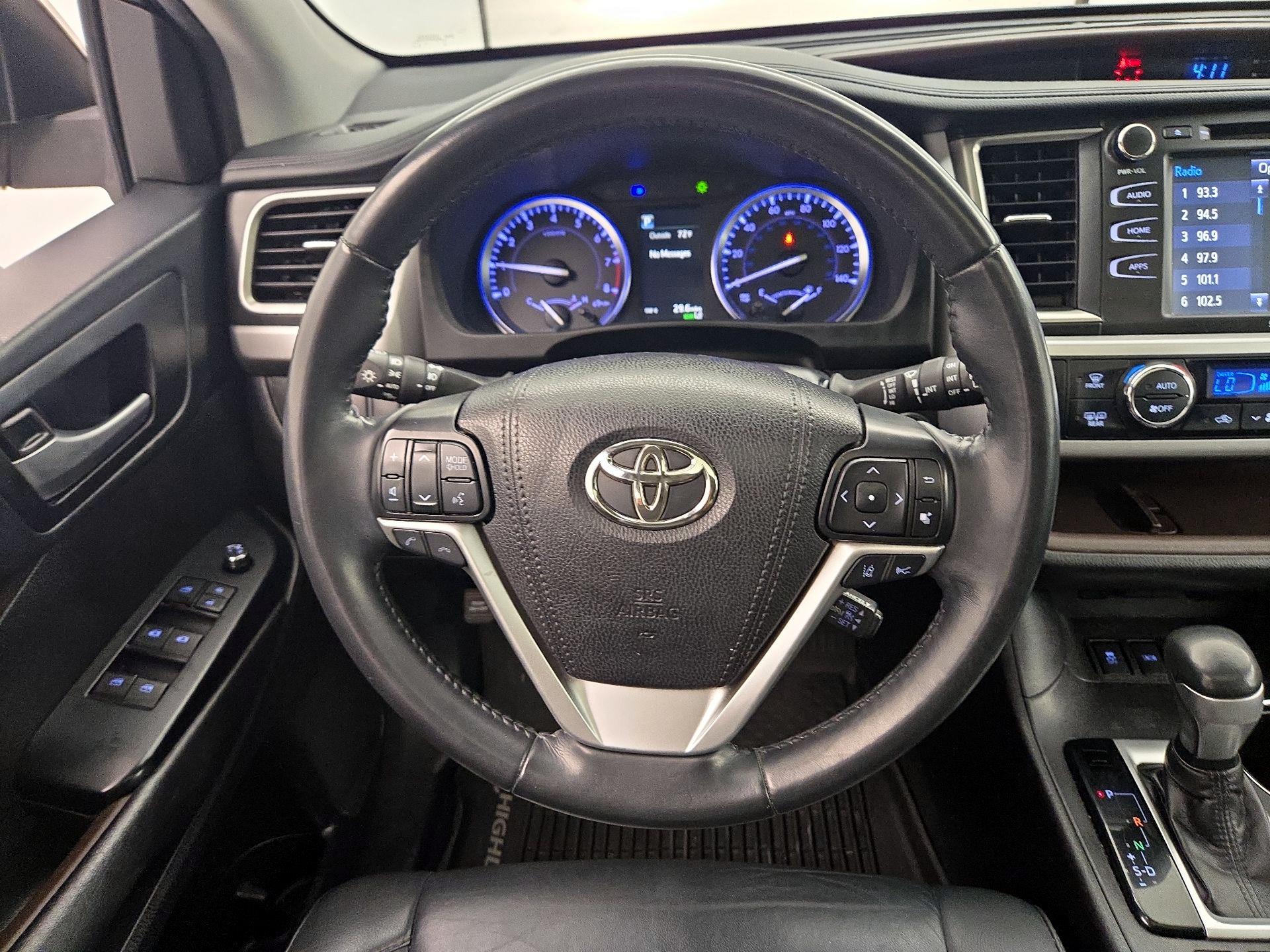 Thumbnail: 2019 Toyota Highlander - 10