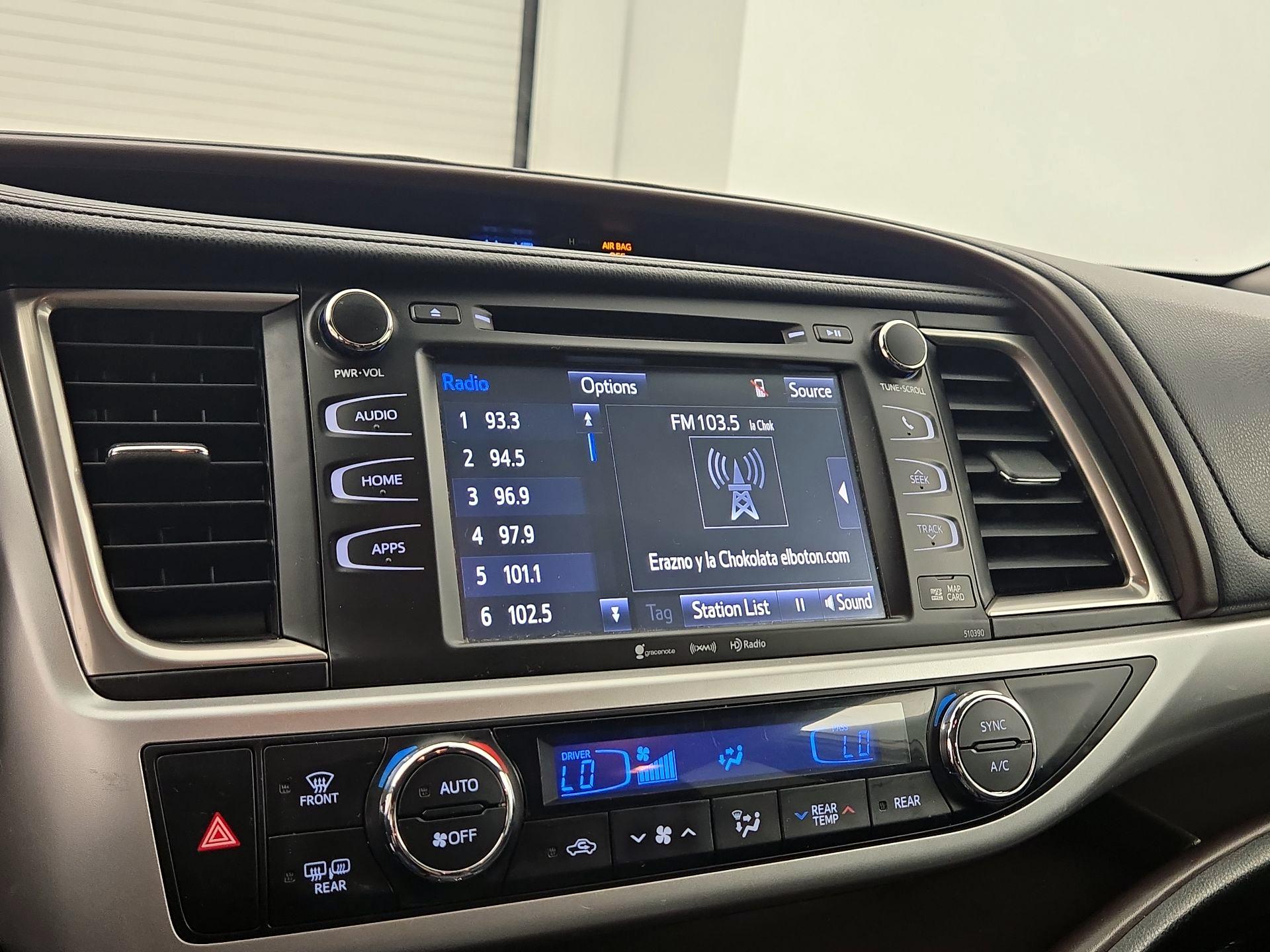 Thumbnail: 2019 Toyota Highlander - 15