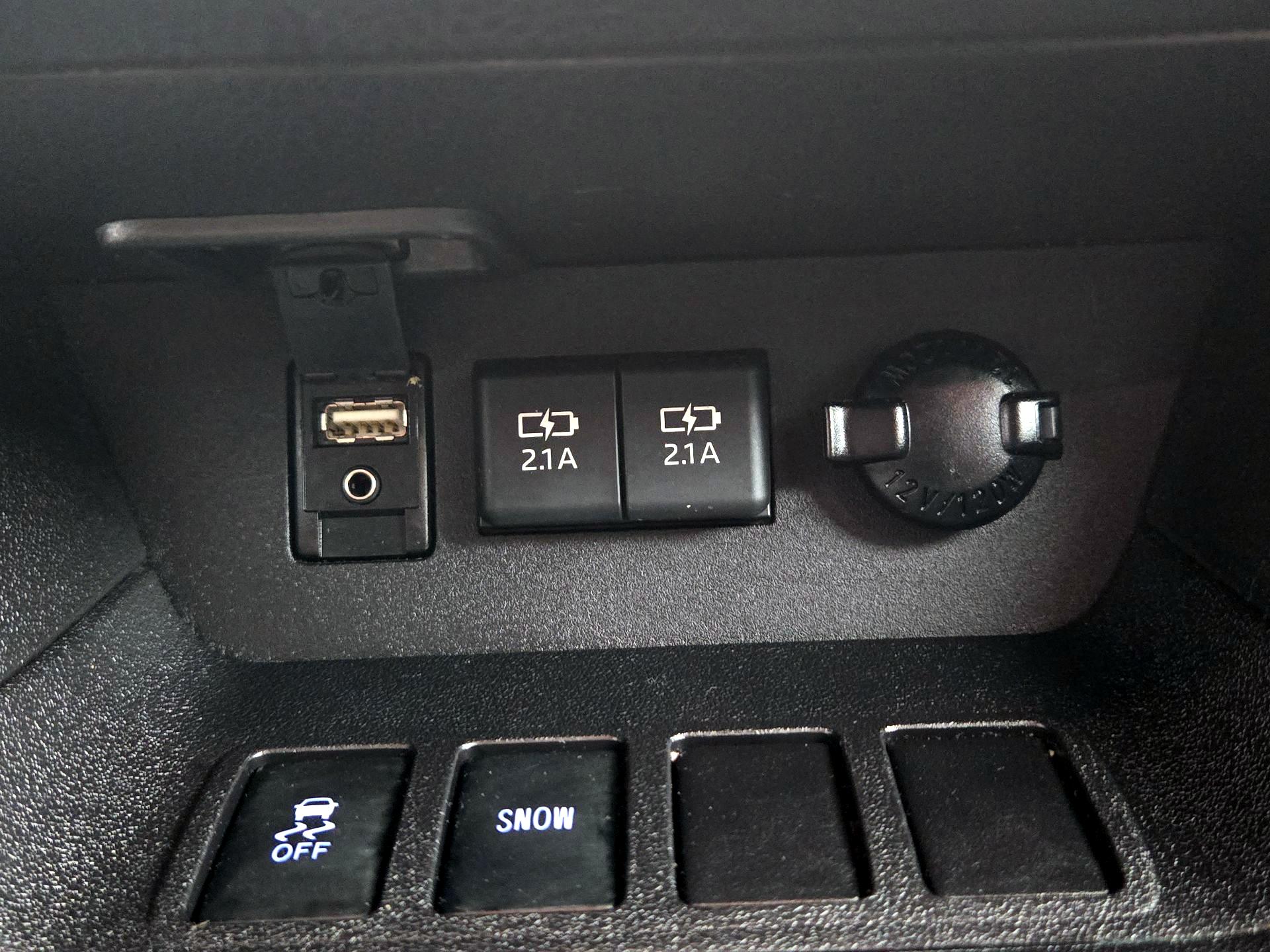Thumbnail: 2019 Toyota Highlander - 18