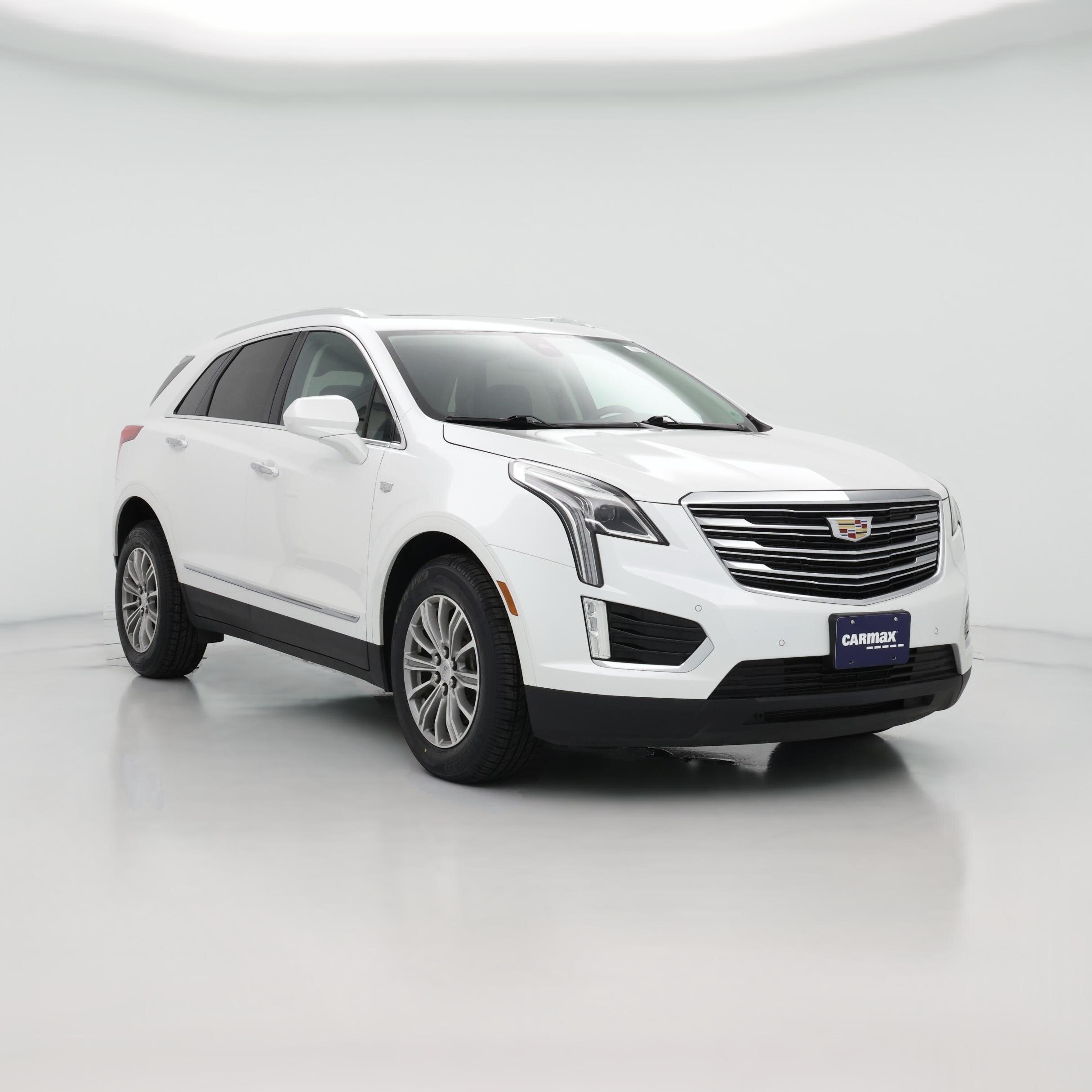 Thumbnail: 2017 Cadillac XT5 - 1