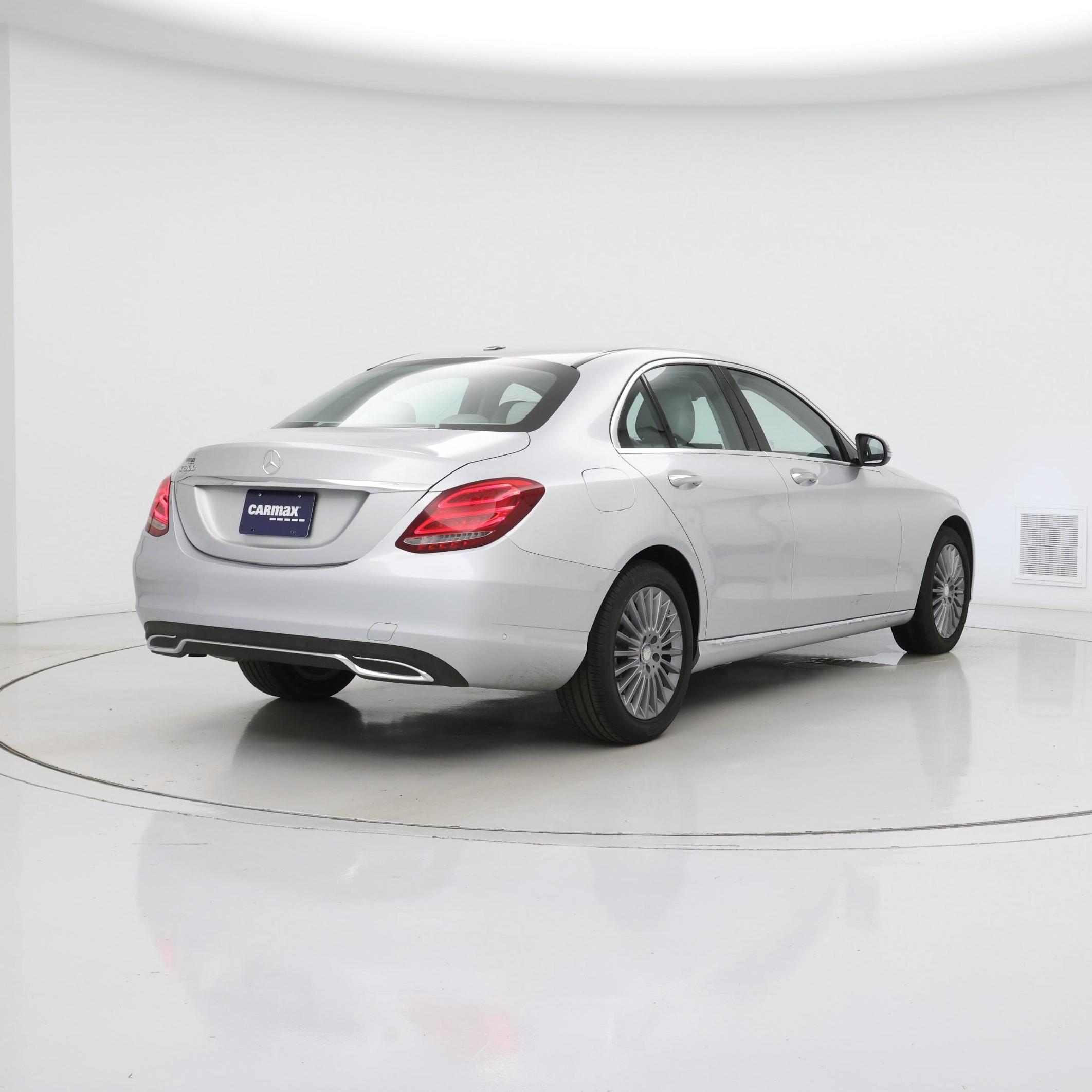 Thumbnail: 2016 Mercedes-Benz C-Class - 8