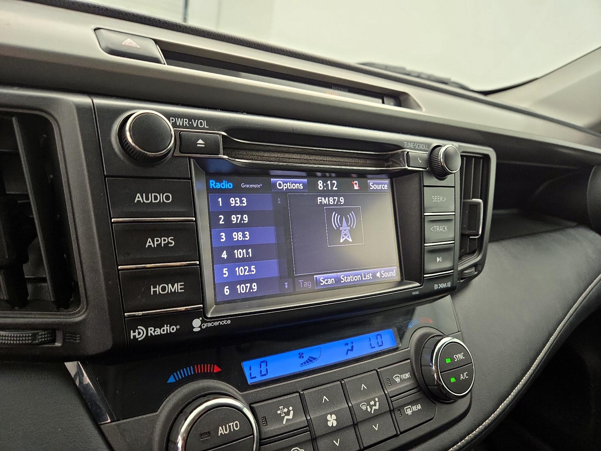 Thumbnail: 2016 Toyota RAV4 - 15