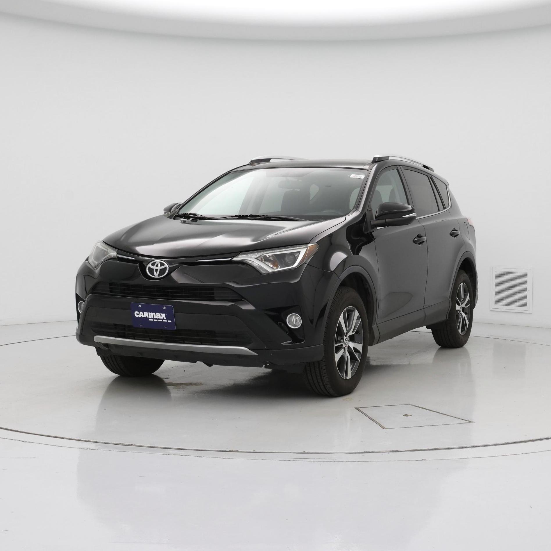 Thumbnail: 2016 Toyota RAV4 - 4