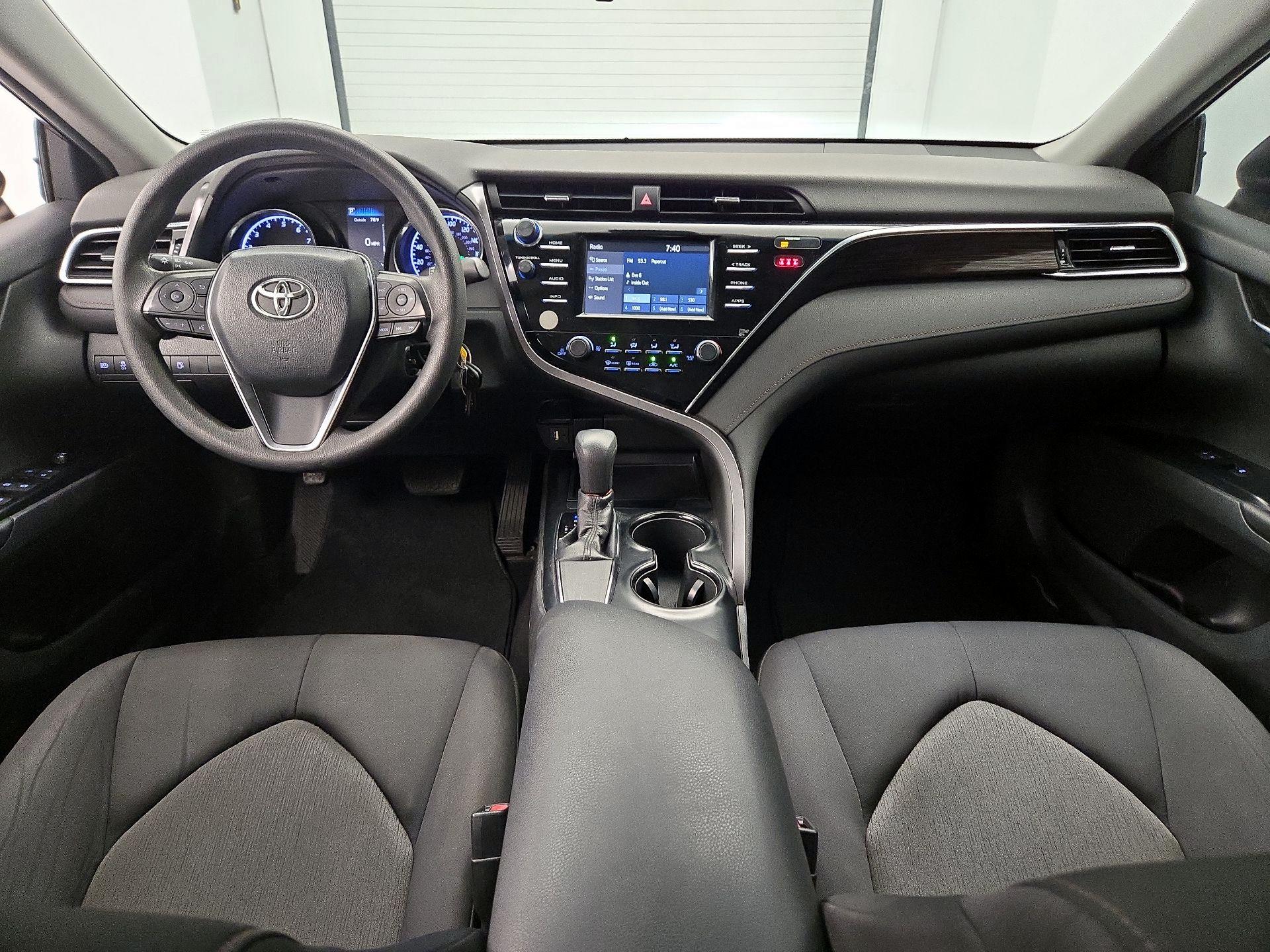 Thumbnail: 2018 Toyota Camry - 9