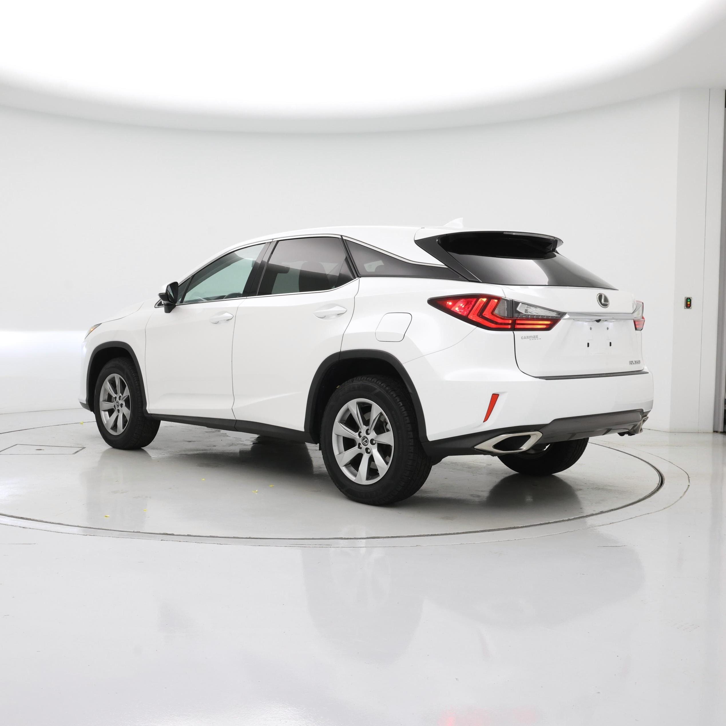 Thumbnail: 2018 Lexus RX - 2