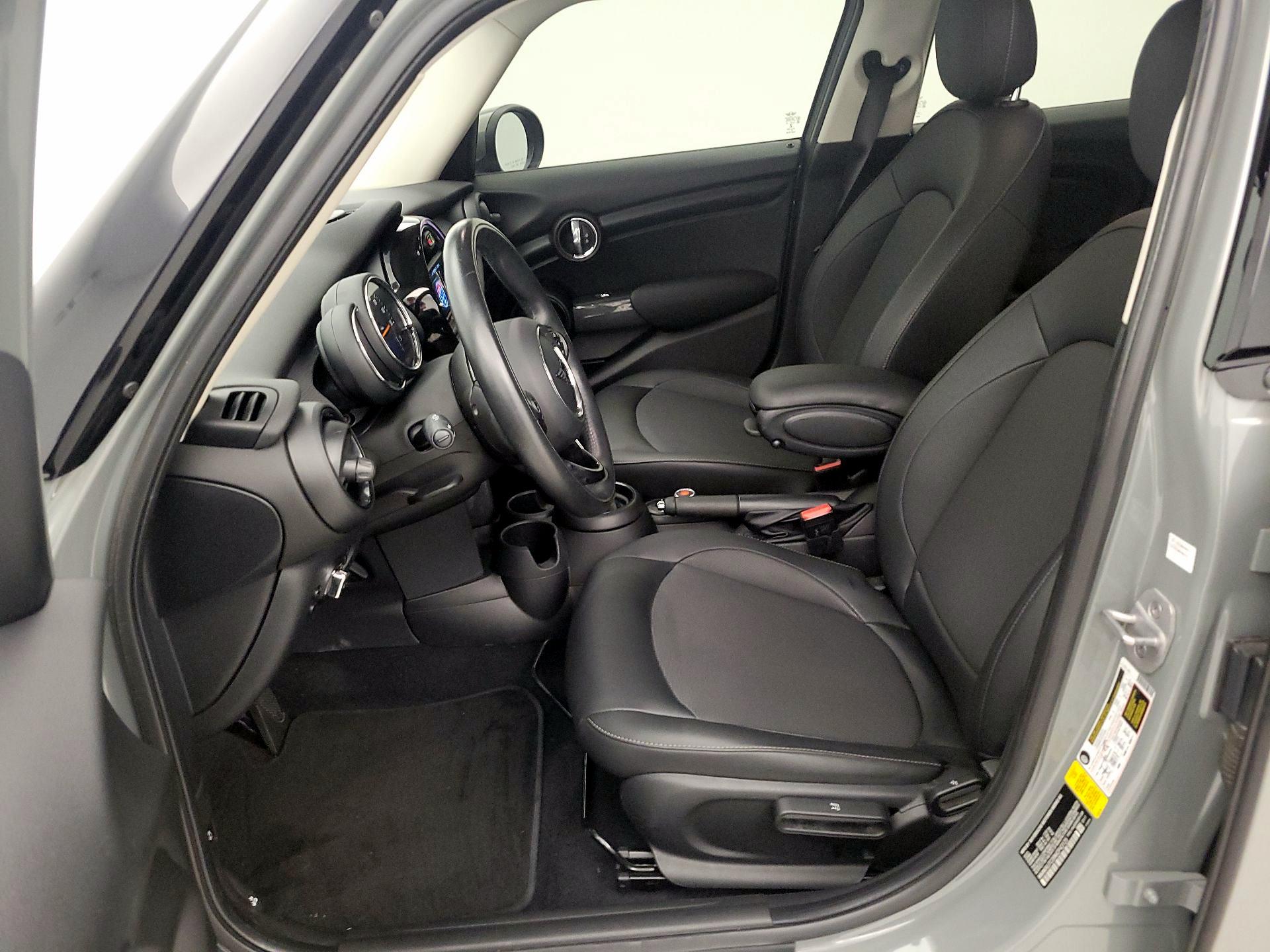 Thumbnail: 2021 MINI Cooper Hardtop - 11