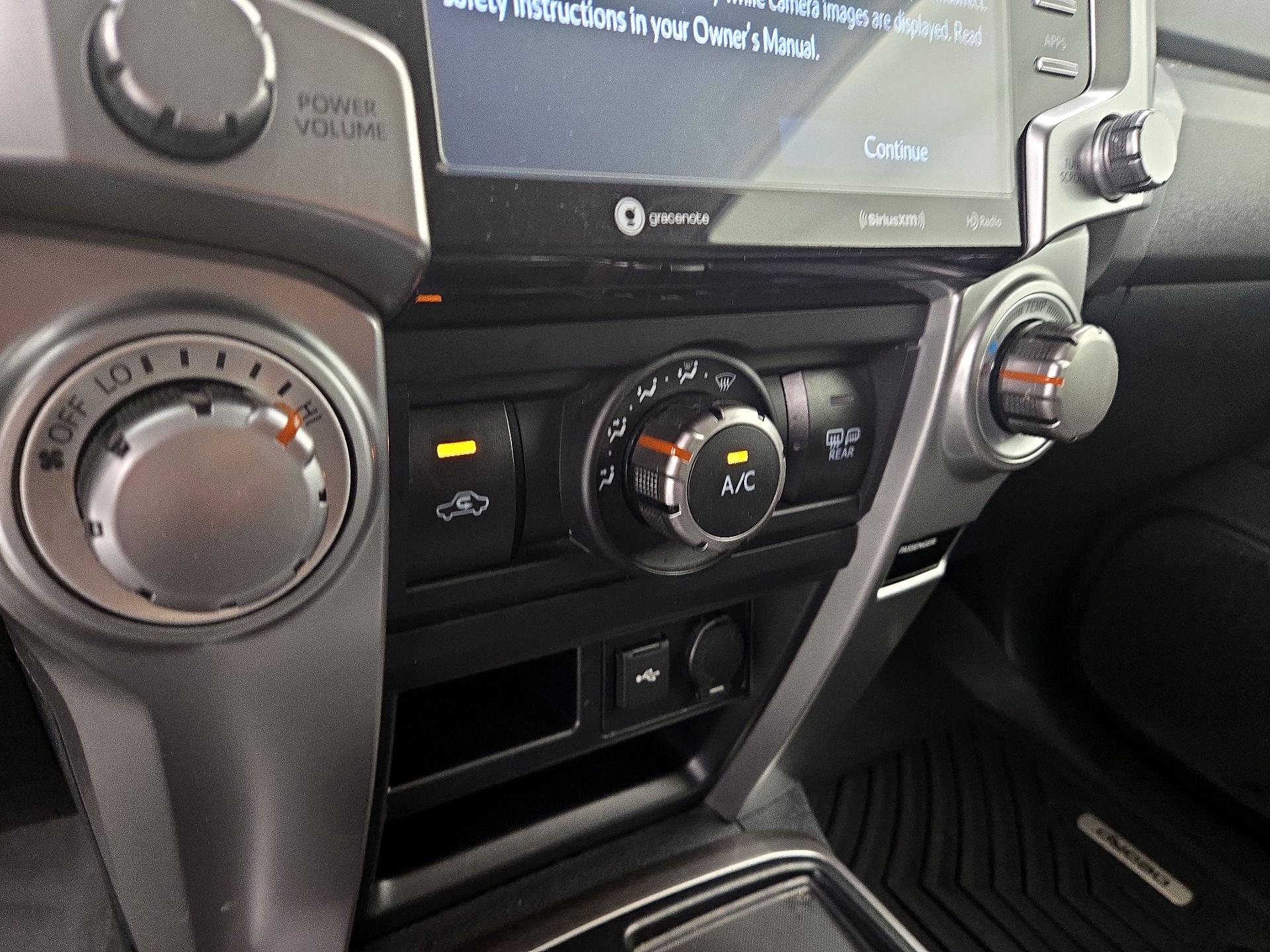 Thumbnail: 2020 Toyota 4Runner - 17