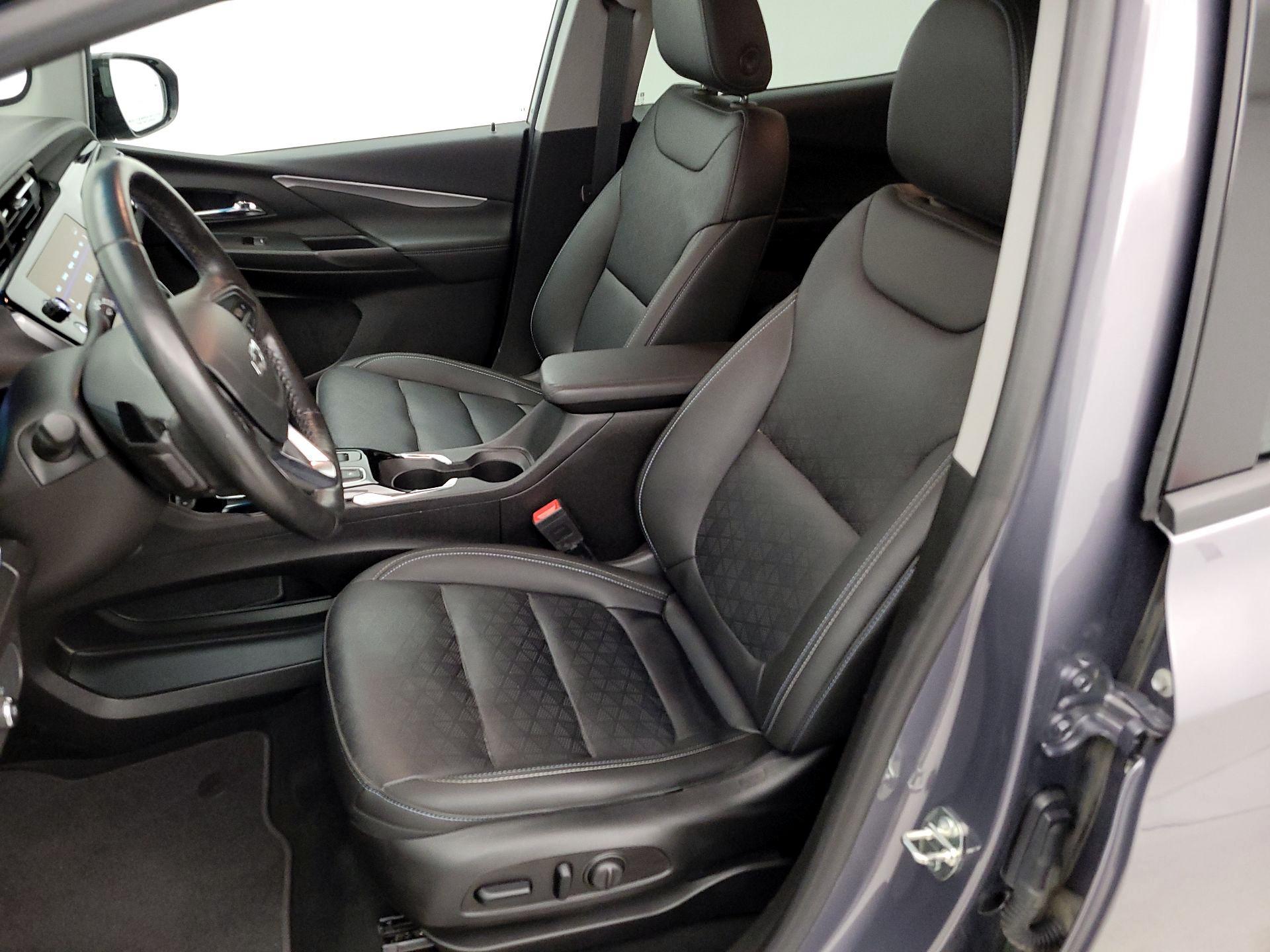 Thumbnail: 2023 Chevrolet Bolt EV - 11