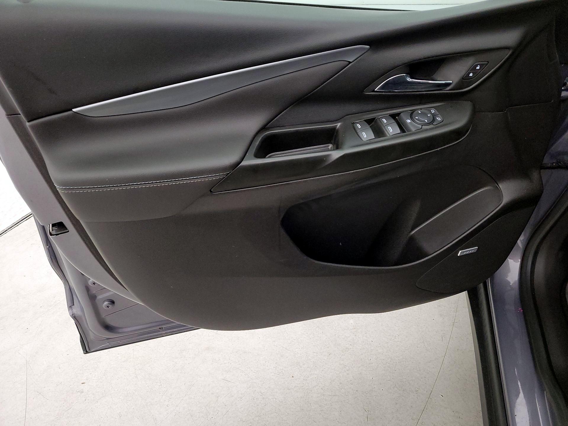 Thumbnail: 2023 Chevrolet Bolt EV - 12