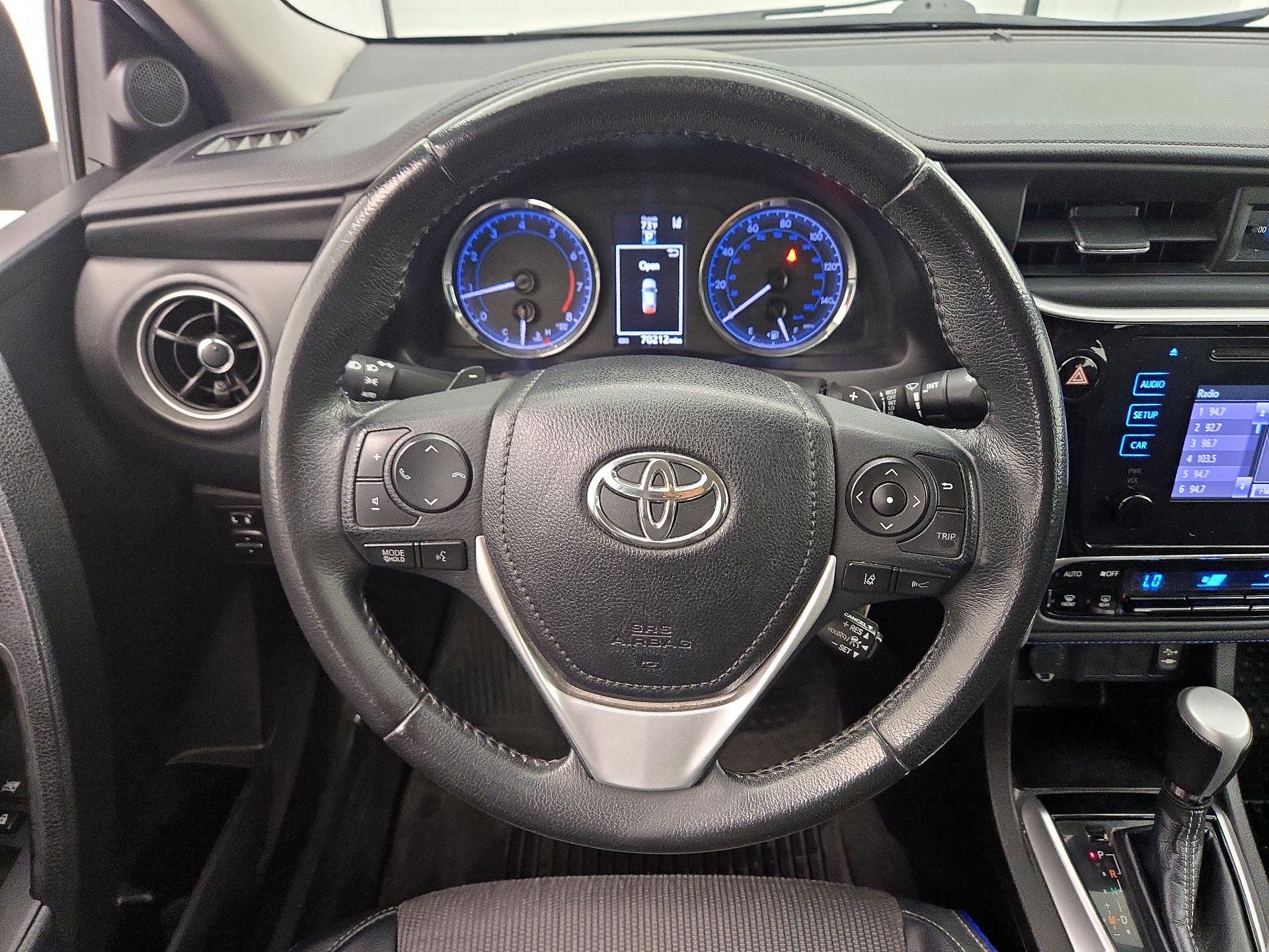 Thumbnail: 2019 Toyota Corolla - 10