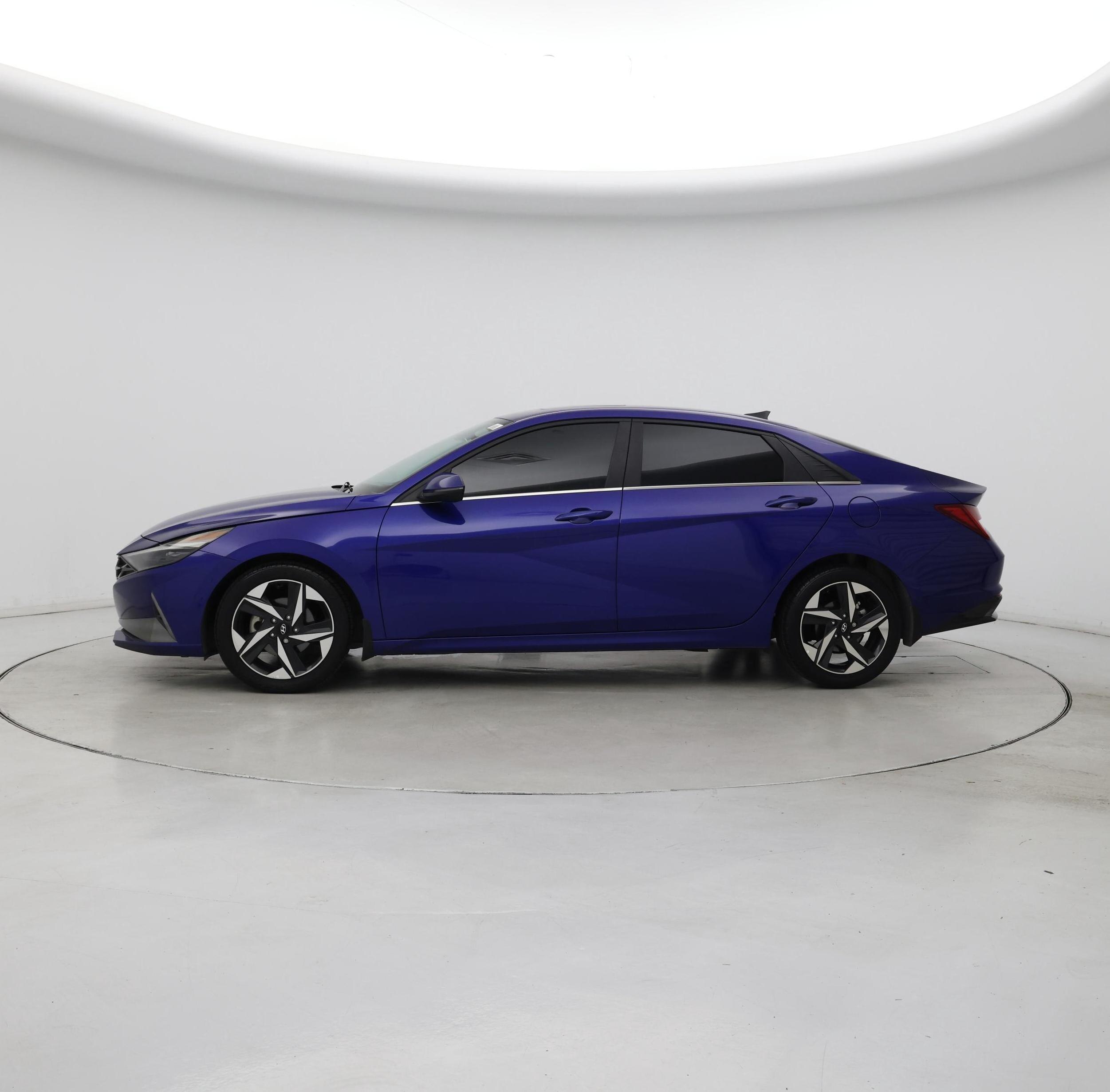 Thumbnail: 2023 Hyundai Elantra - 3