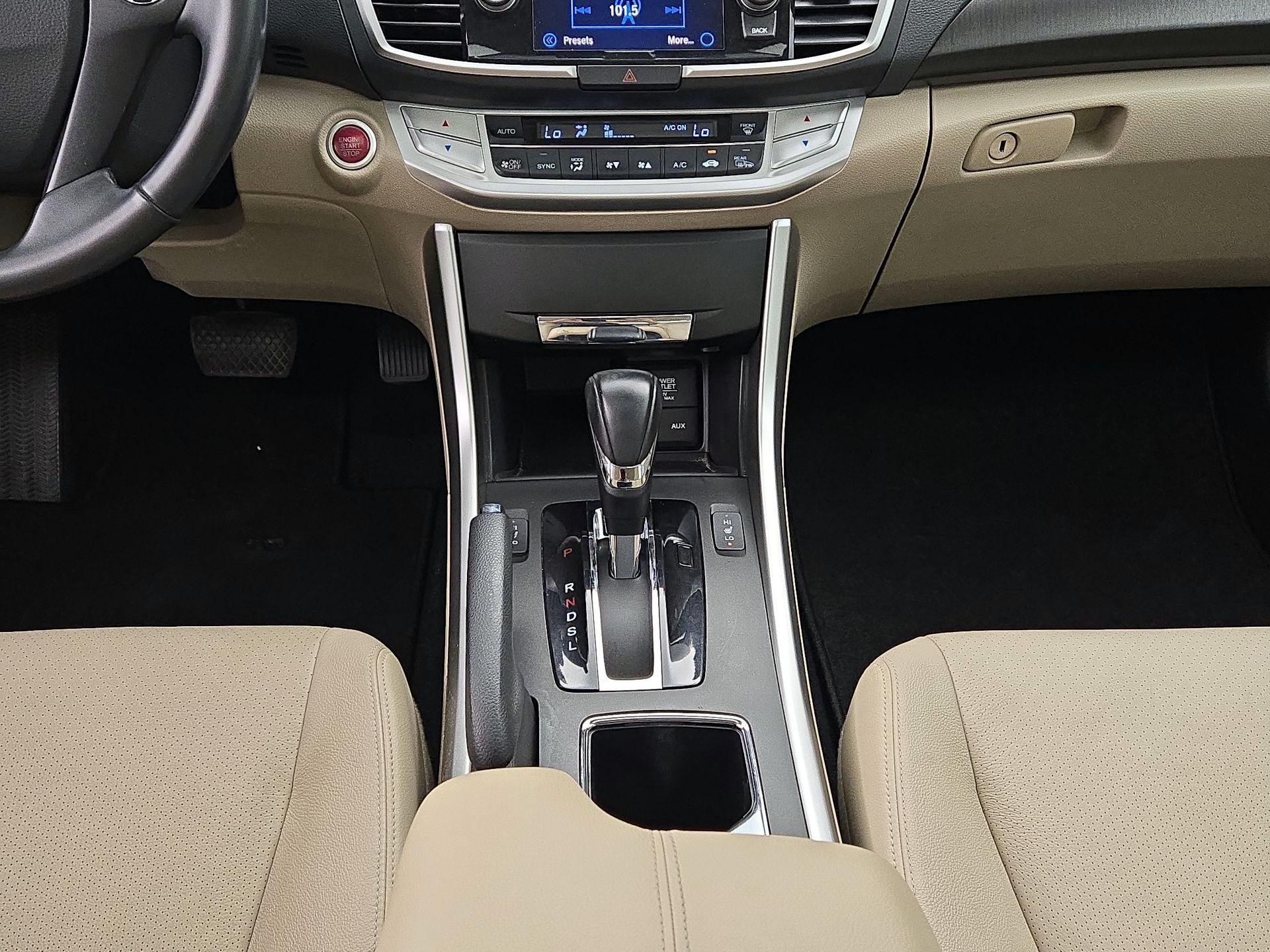 Thumbnail: 2015 Honda Accord - 17