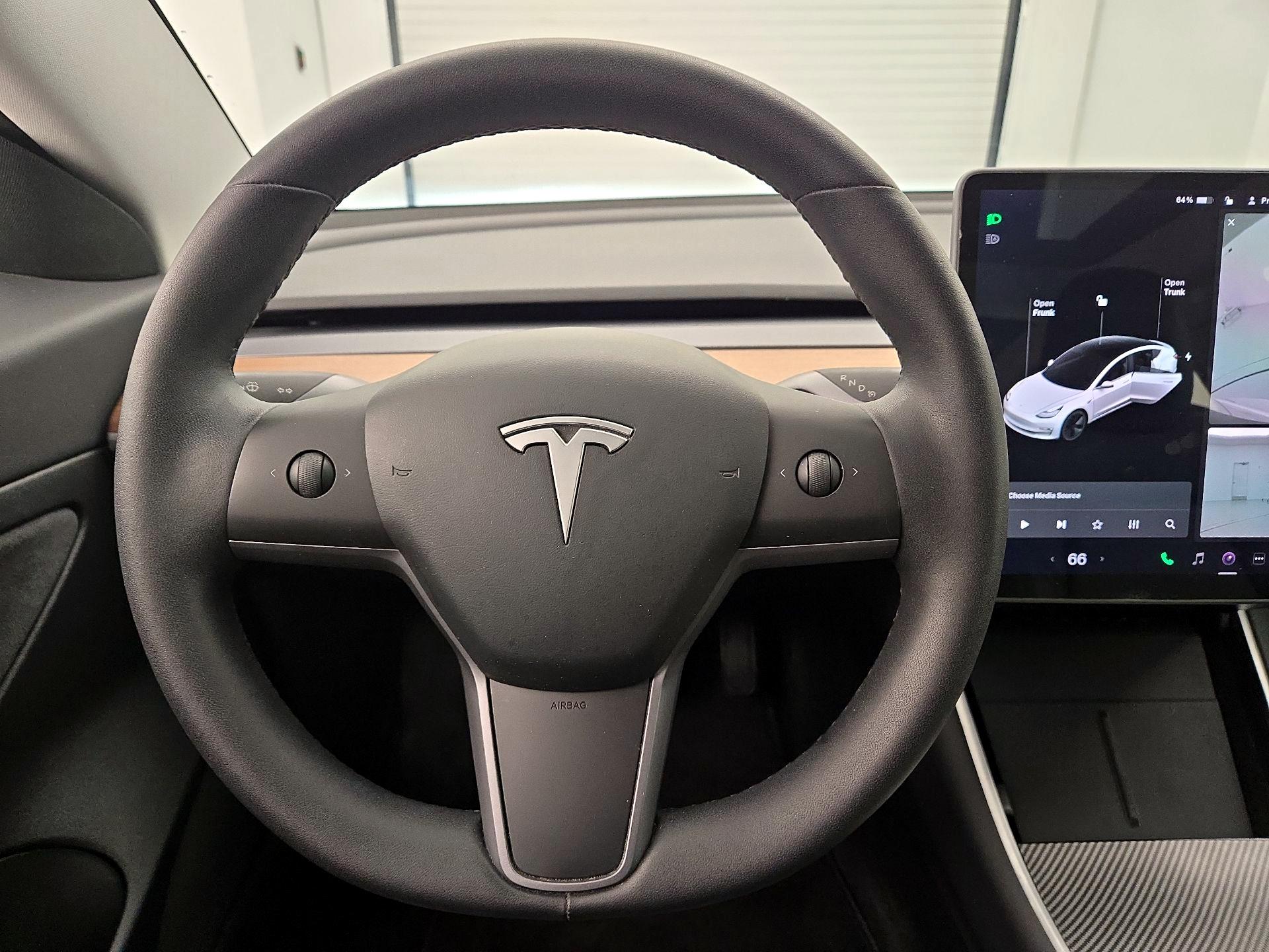 Thumbnail: 2020 Tesla Model 3 - 10