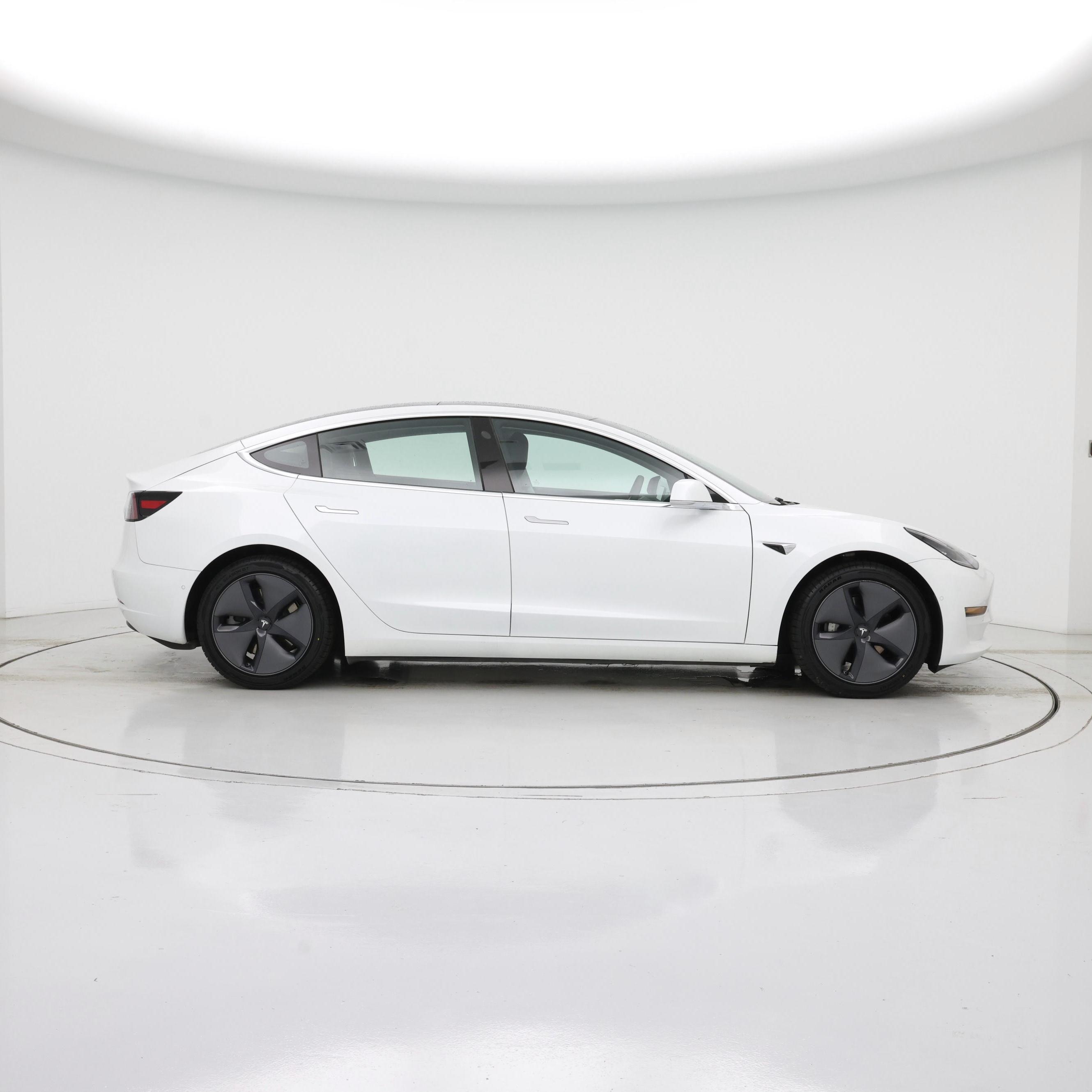 Thumbnail: 2020 Tesla Model 3 - 7
