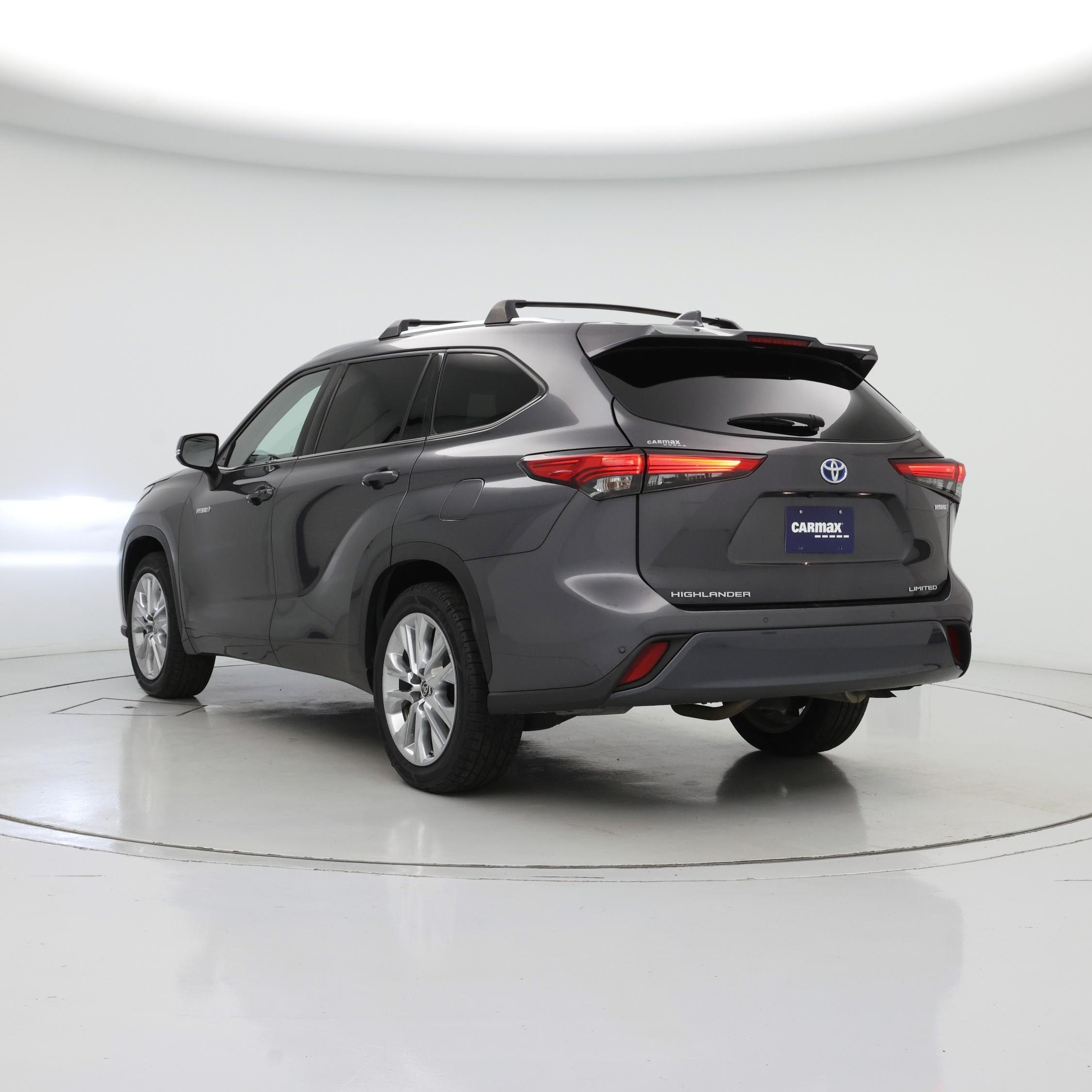 Thumbnail: 2021 Toyota Highlander - 2
