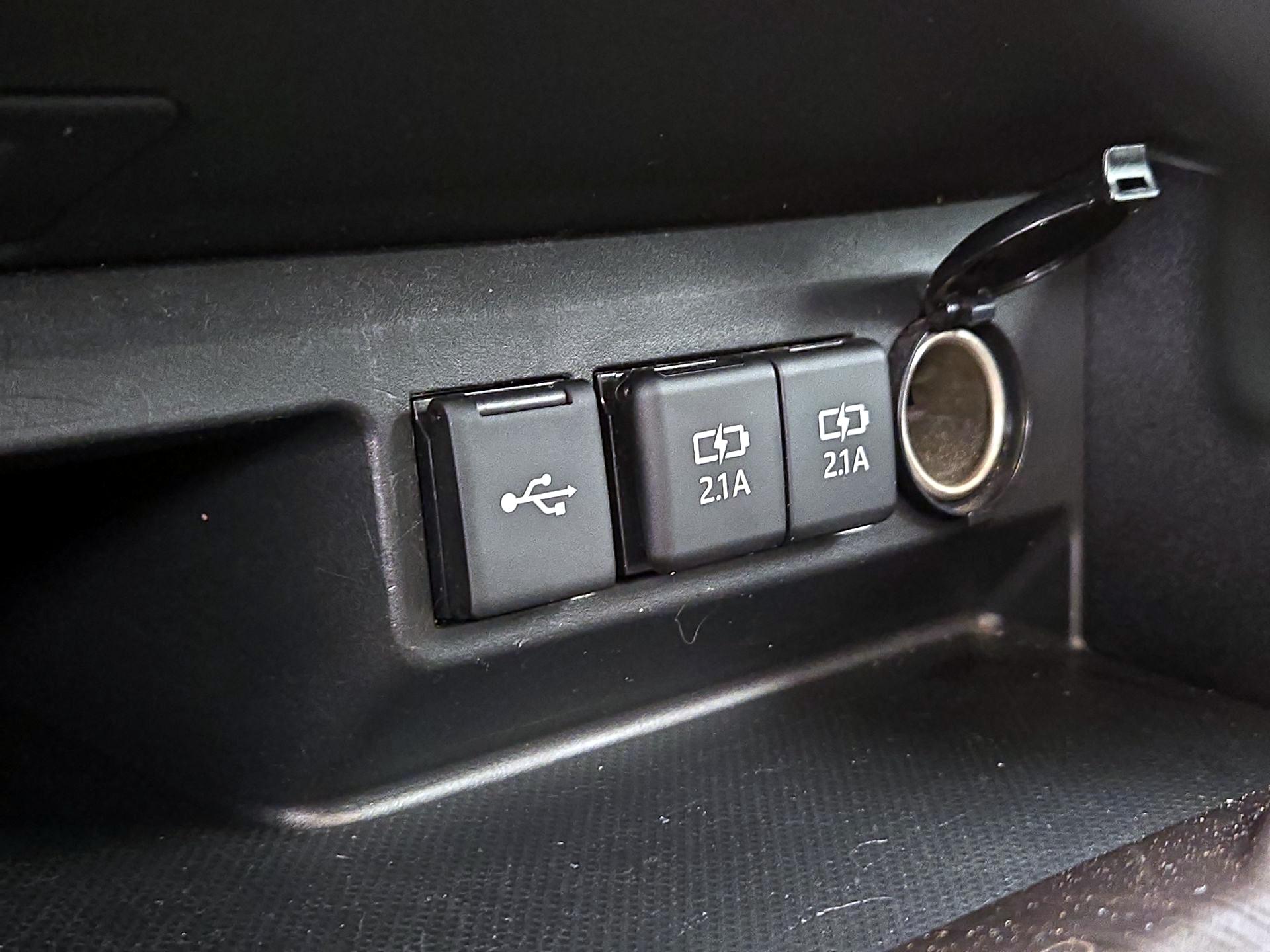 Thumbnail: 2021 Toyota Highlander - 19