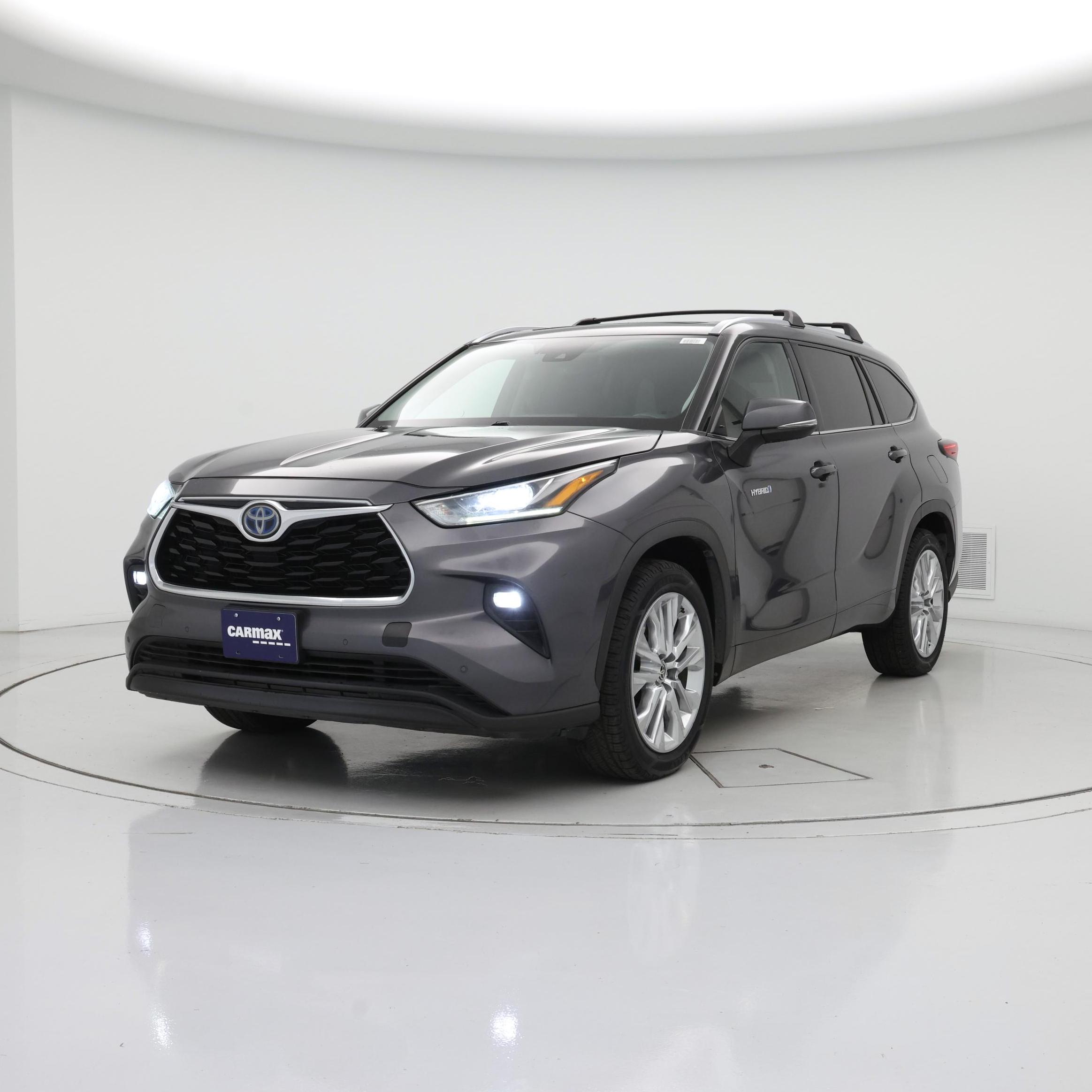 Thumbnail: 2021 Toyota Highlander - 4