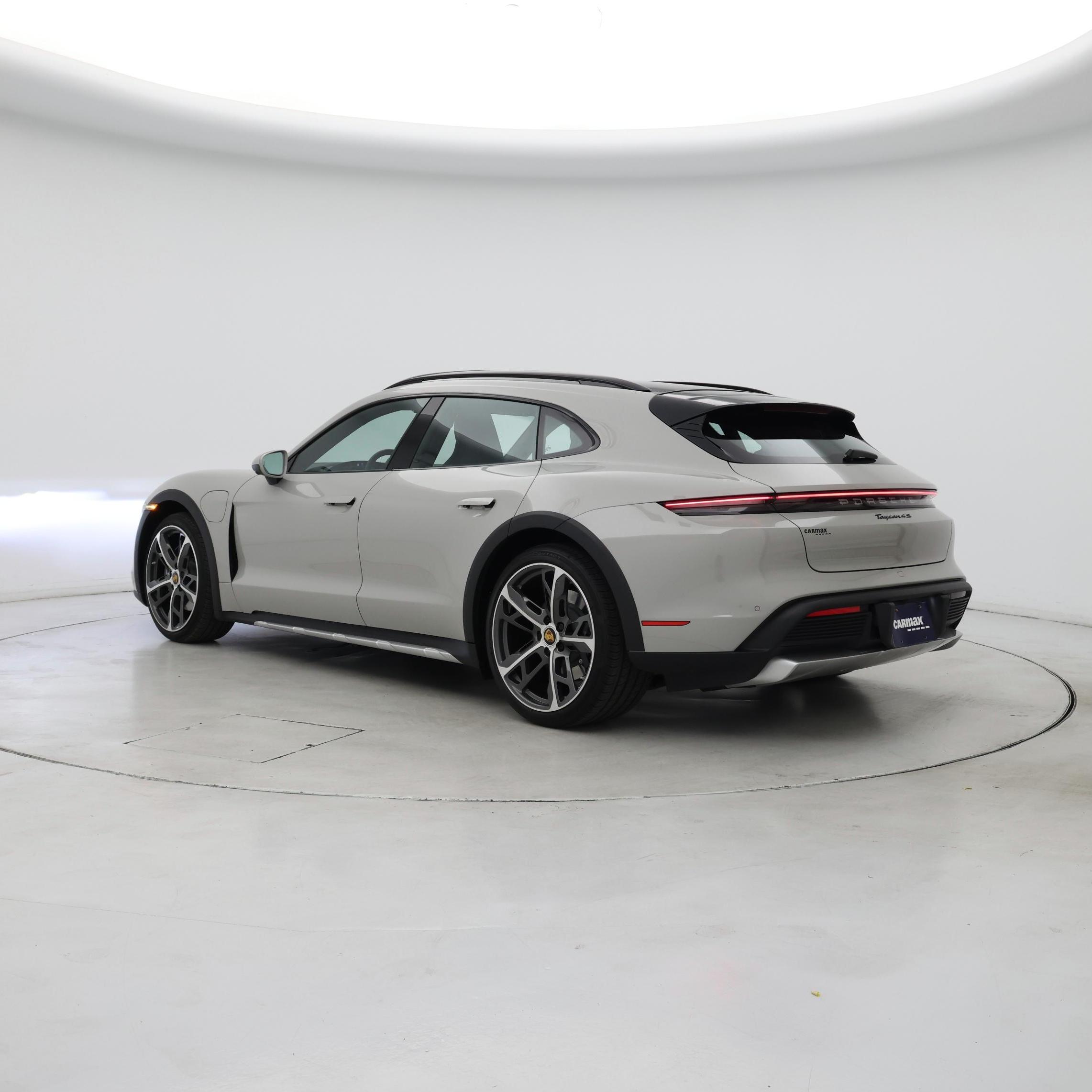 Thumbnail: 2023 Porsche Taycan - 2
