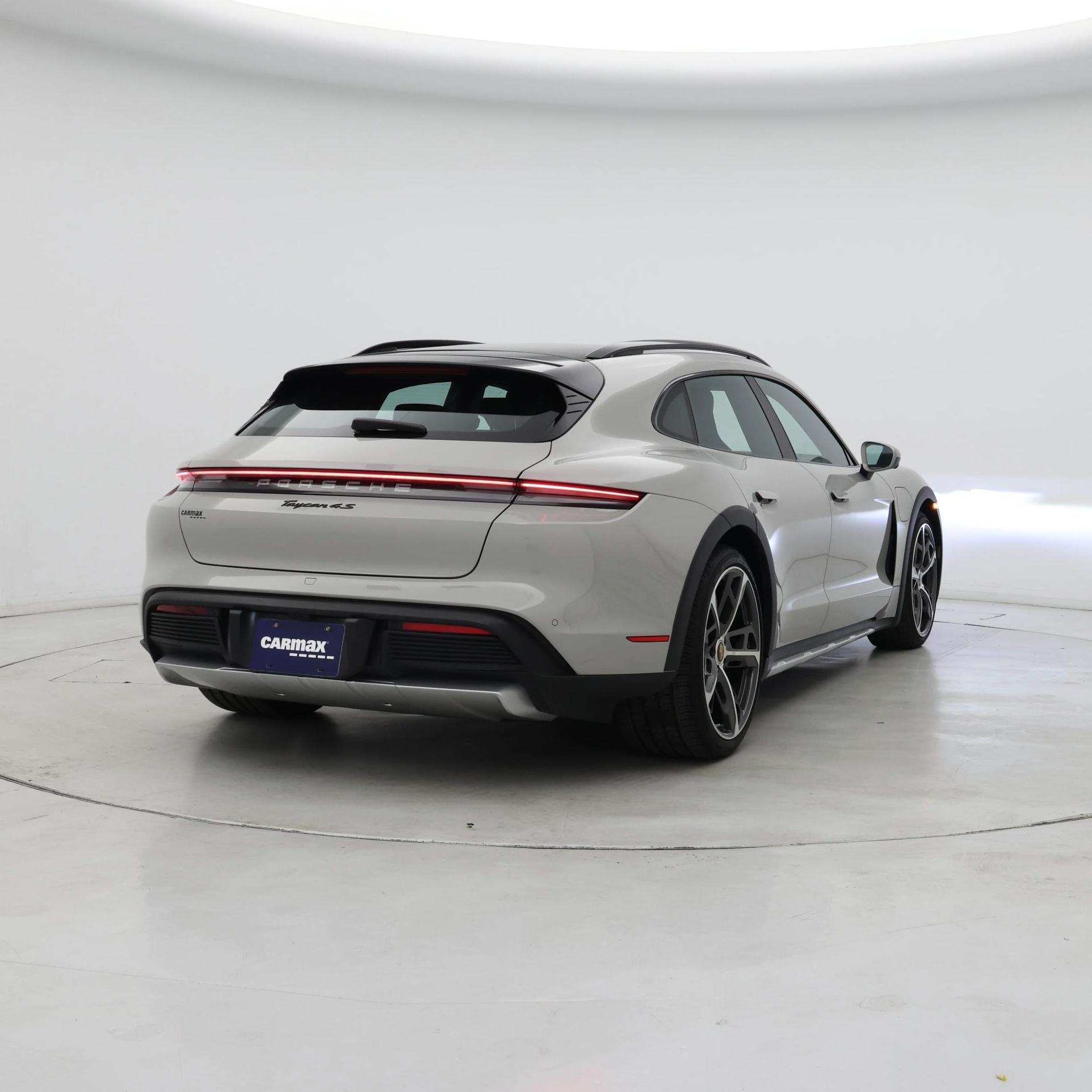 Thumbnail: 2023 Porsche Taycan - 8