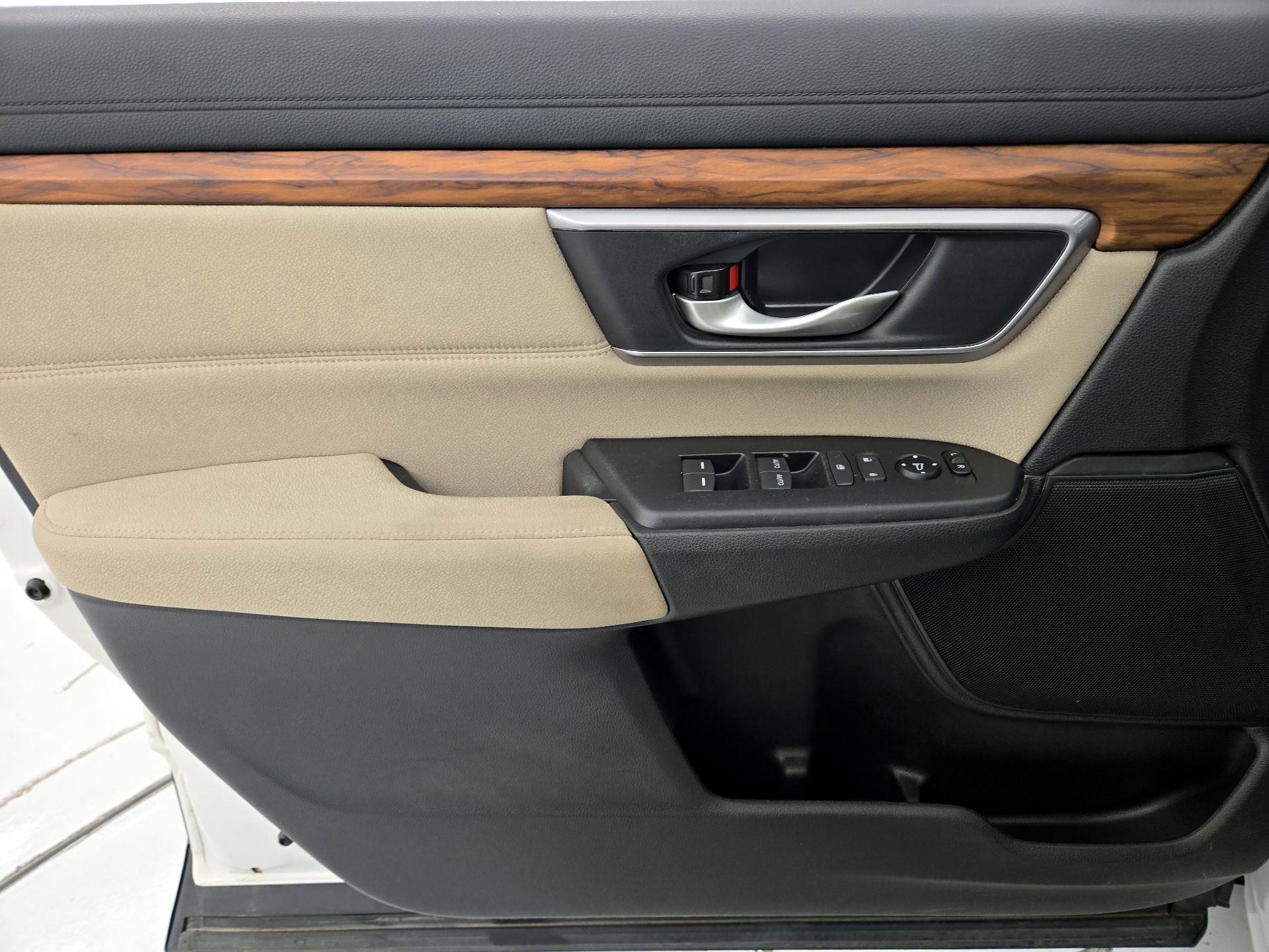 Thumbnail: 2017 Honda CR-V - 12