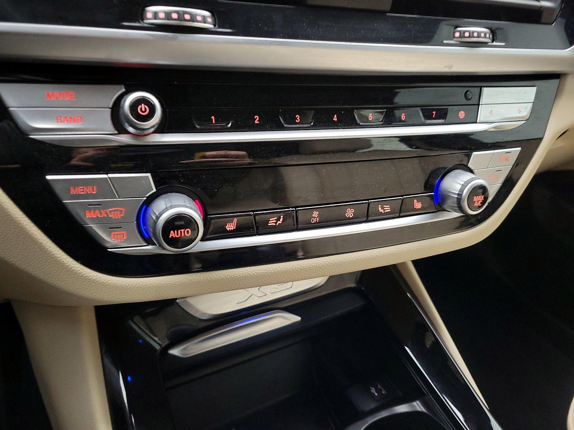 Thumbnail: 2021 BMW X3 - 17