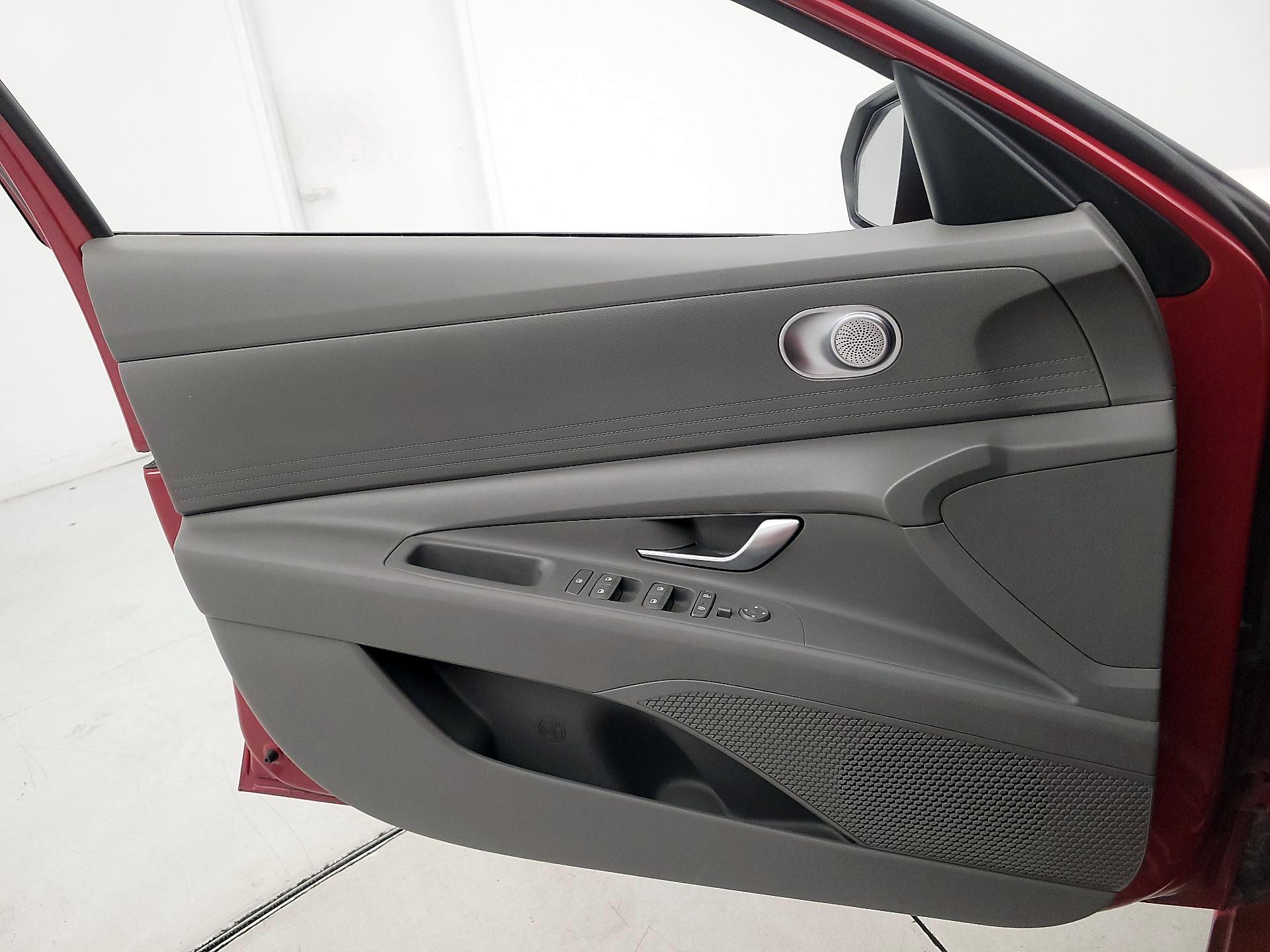 Thumbnail: 2023 Hyundai Elantra - 12