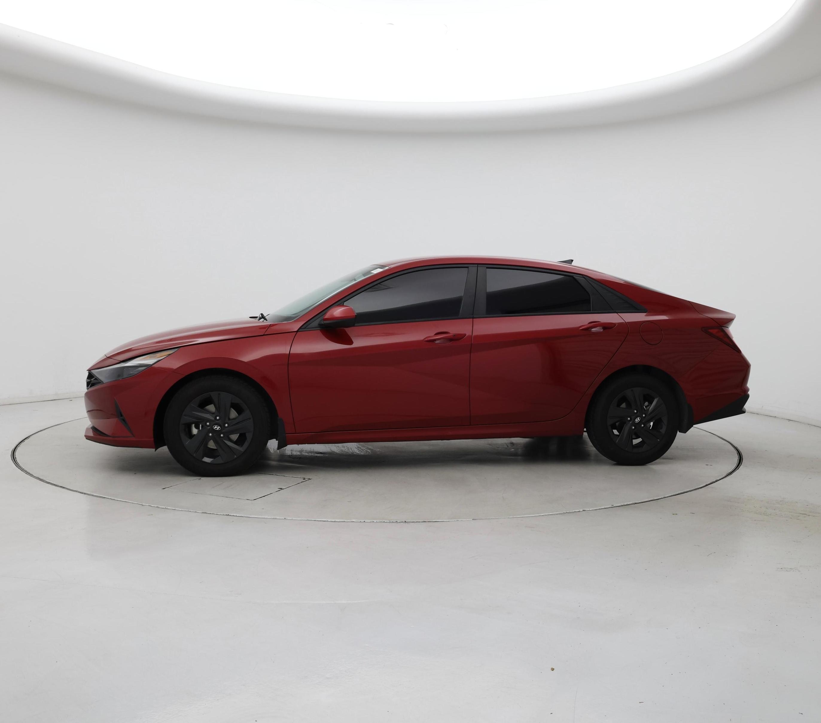 Thumbnail: 2023 Hyundai Elantra - 3