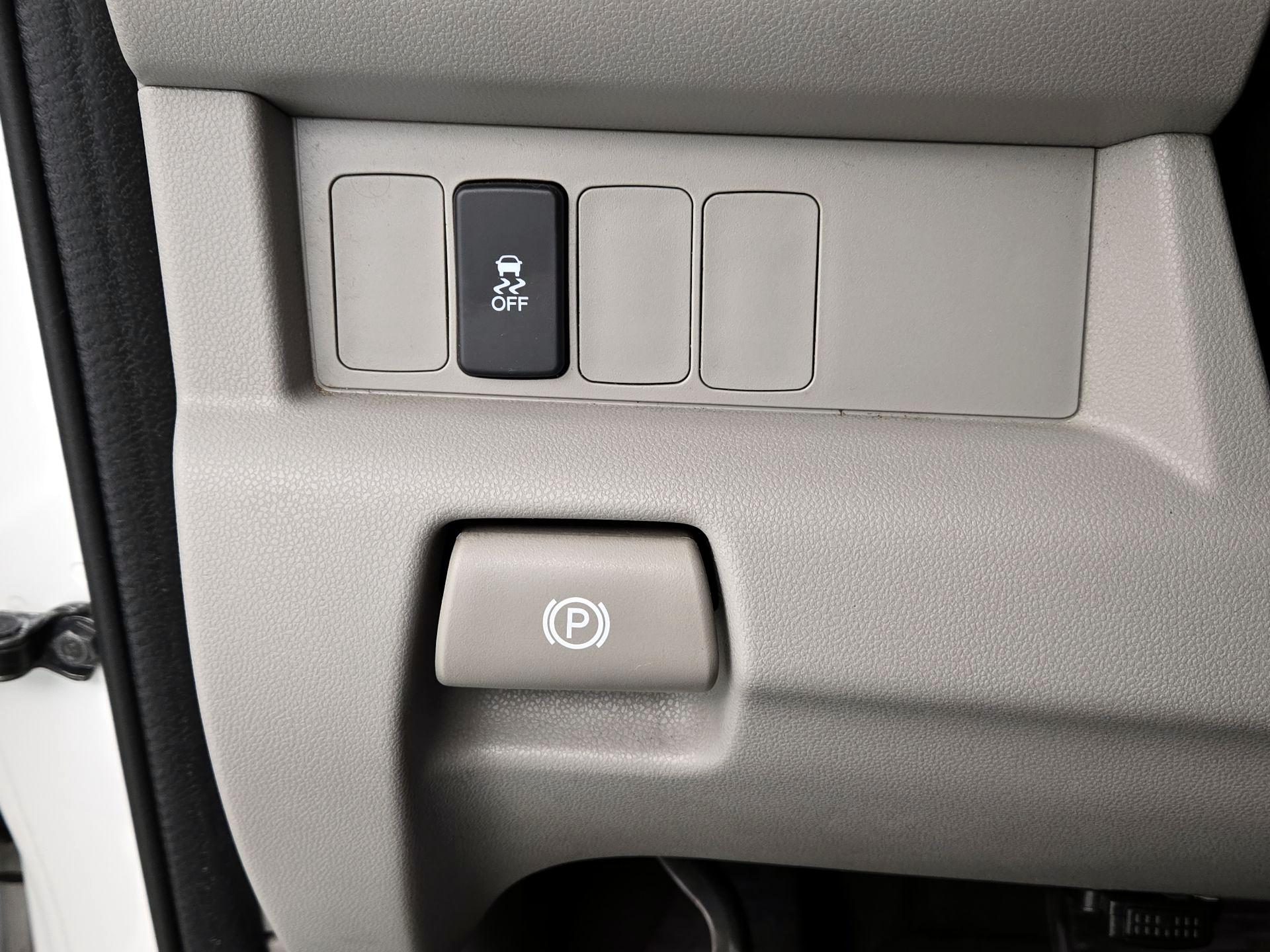 Thumbnail: 2015 Honda Pilot - 13