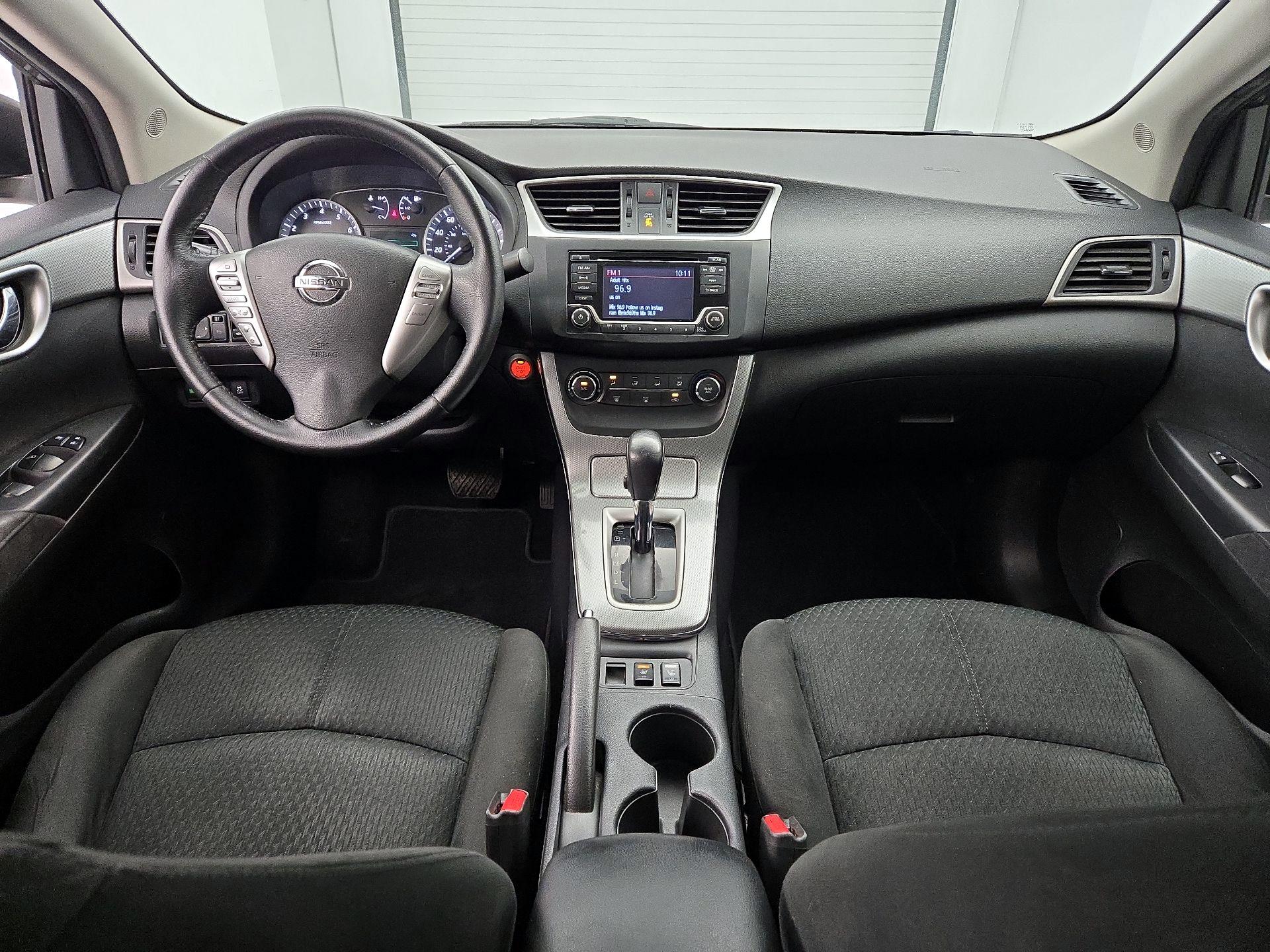 Thumbnail: 2015 Nissan Sentra - 9