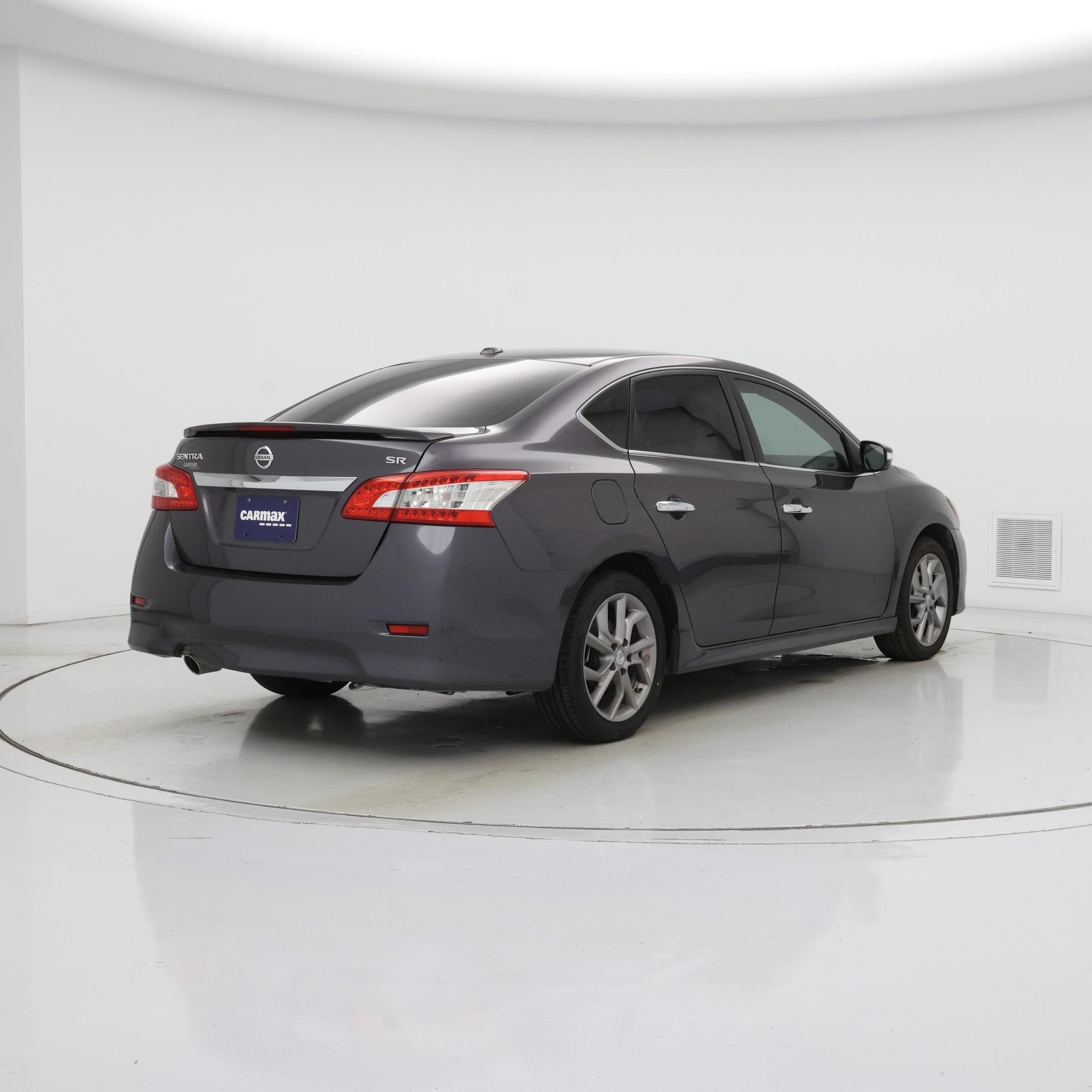 Thumbnail: 2015 Nissan Sentra - 8