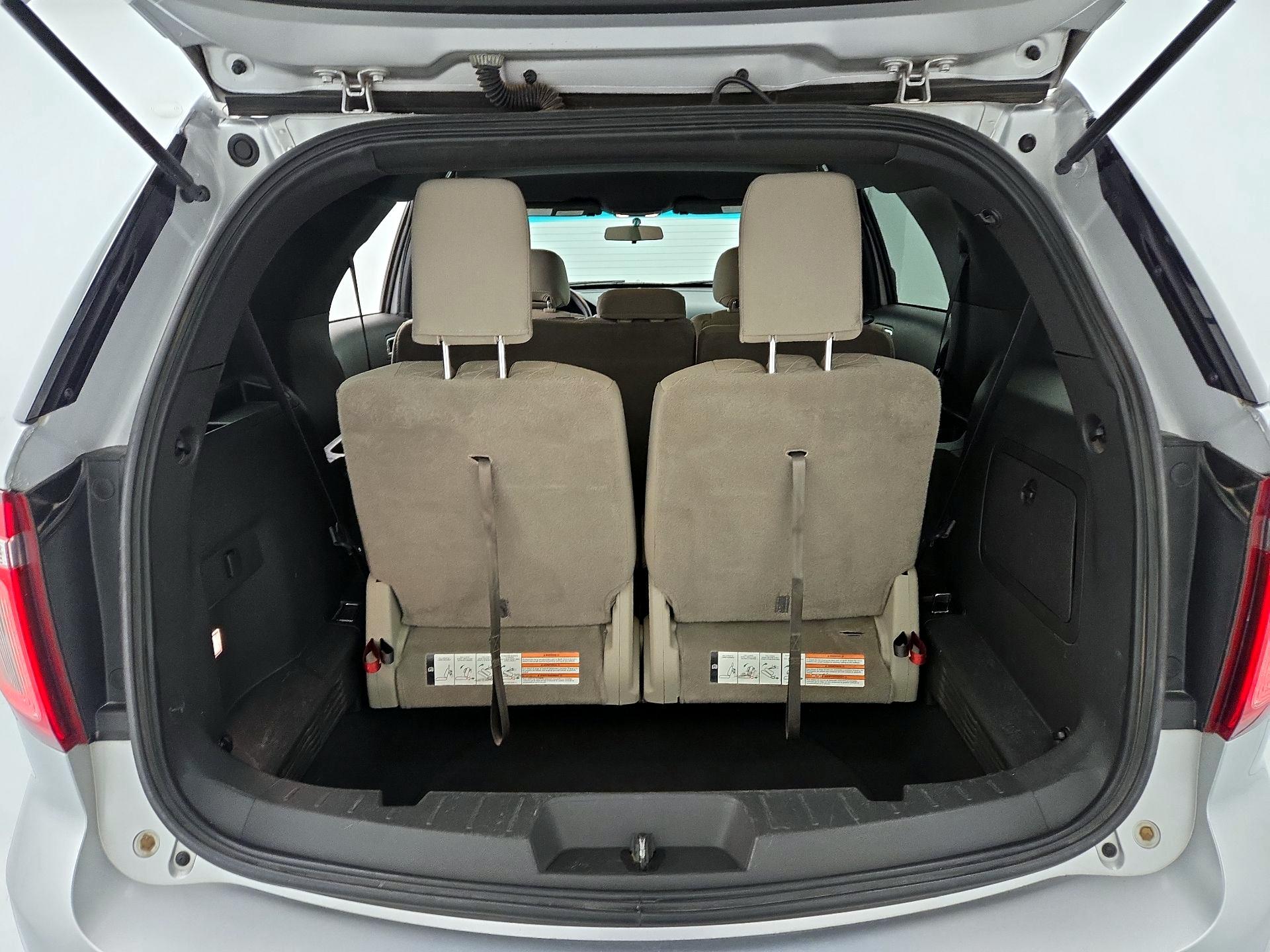 Thumbnail: 2015 Ford Explorer - 20