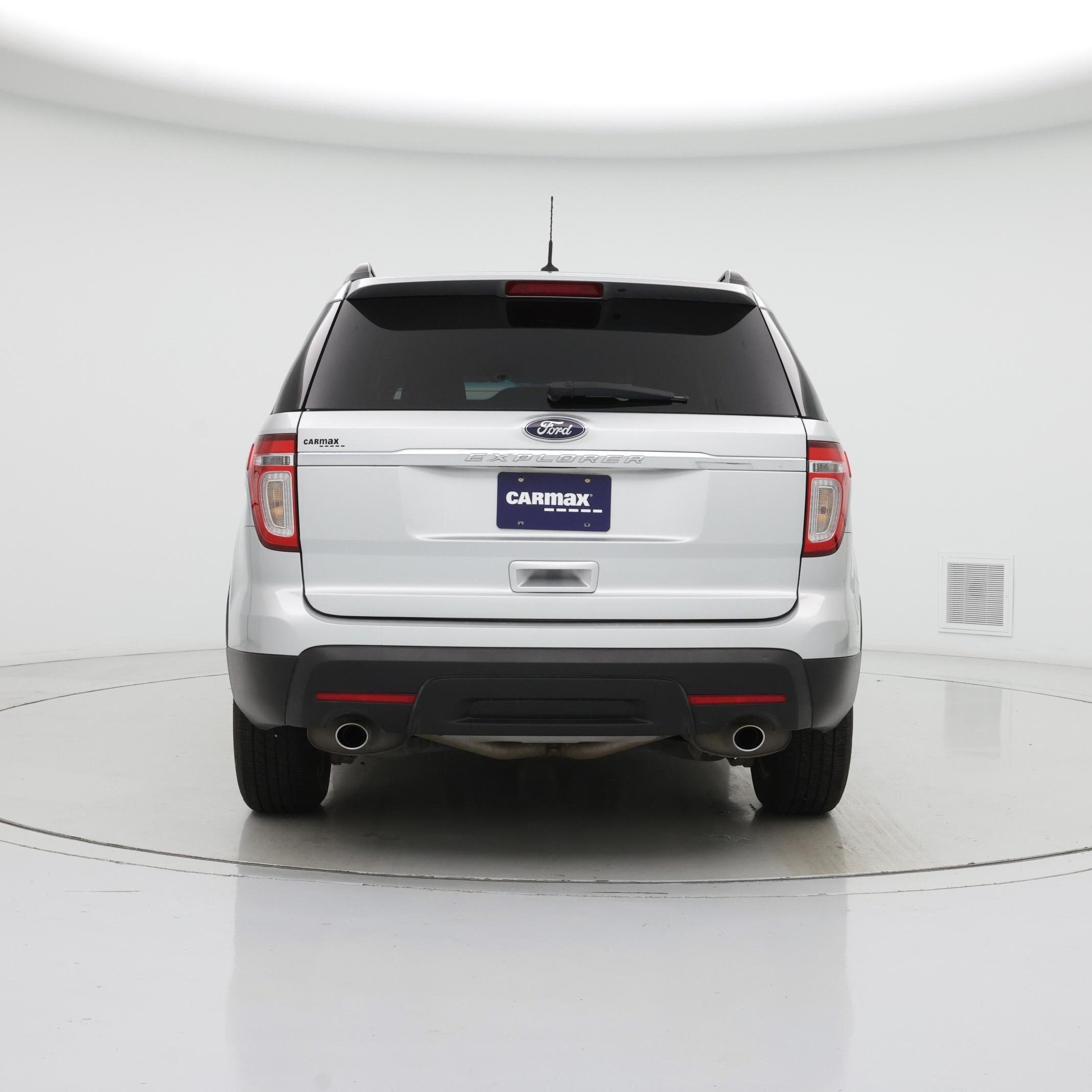 Thumbnail: 2015 Ford Explorer - 6