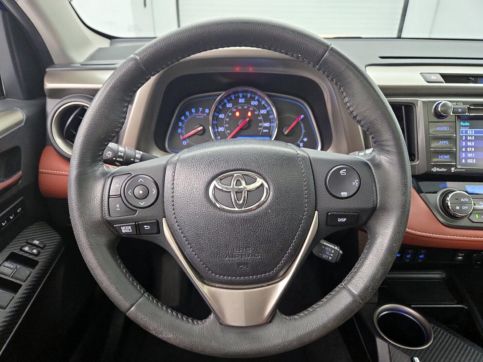 Thumbnail: 2014 Toyota RAV4 - 10