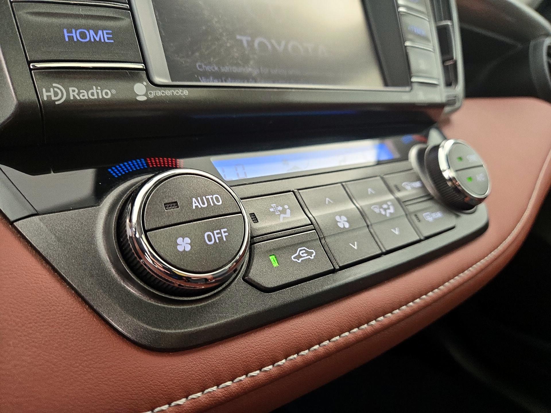 Thumbnail: 2014 Toyota RAV4 - 16