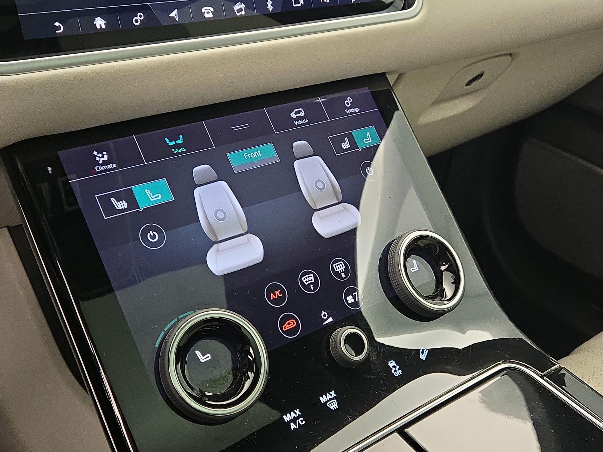 Thumbnail: 2018 Land Rover Range Rover Velar - 17