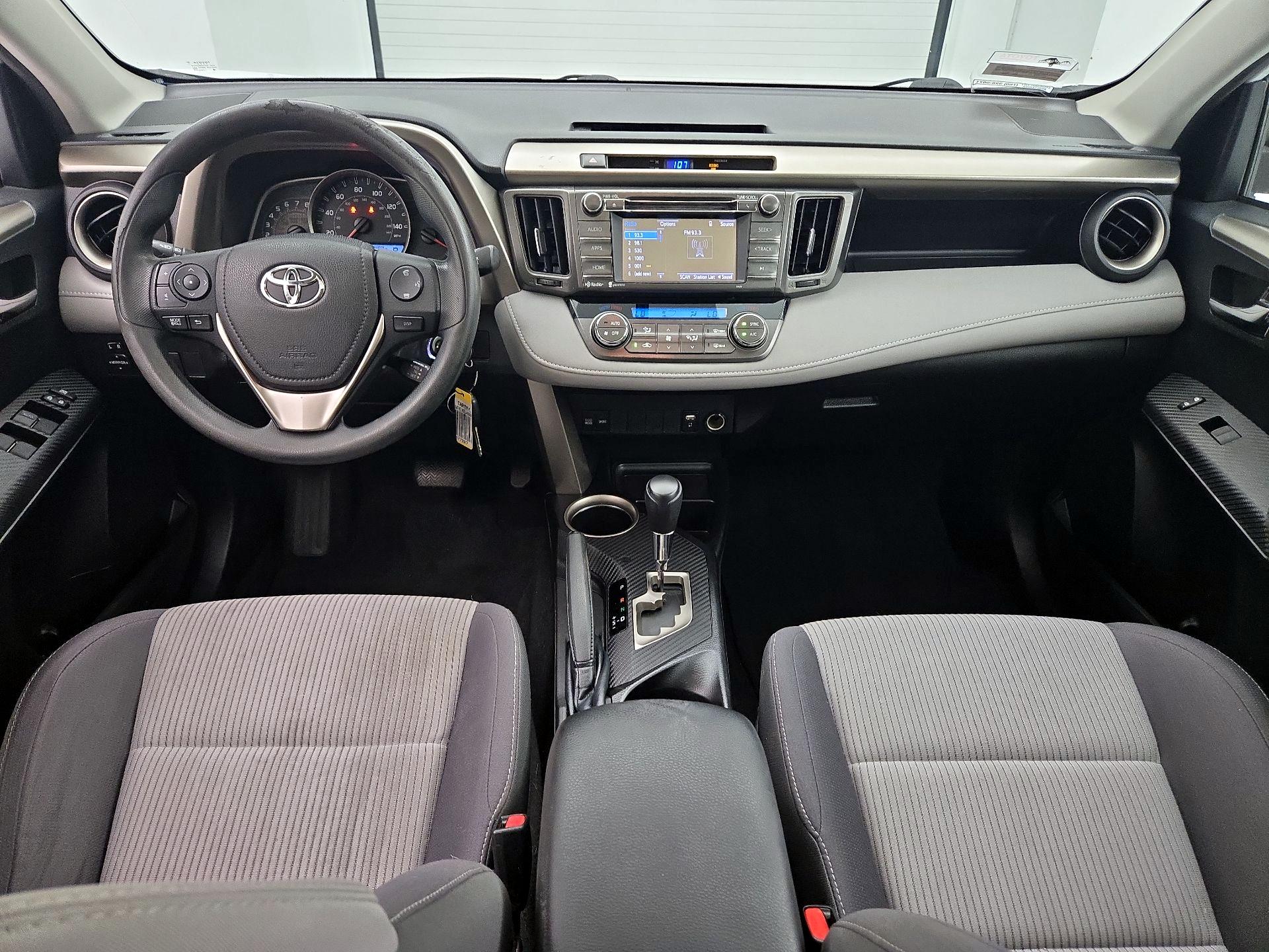 Thumbnail: 2014 Toyota RAV4 - 9