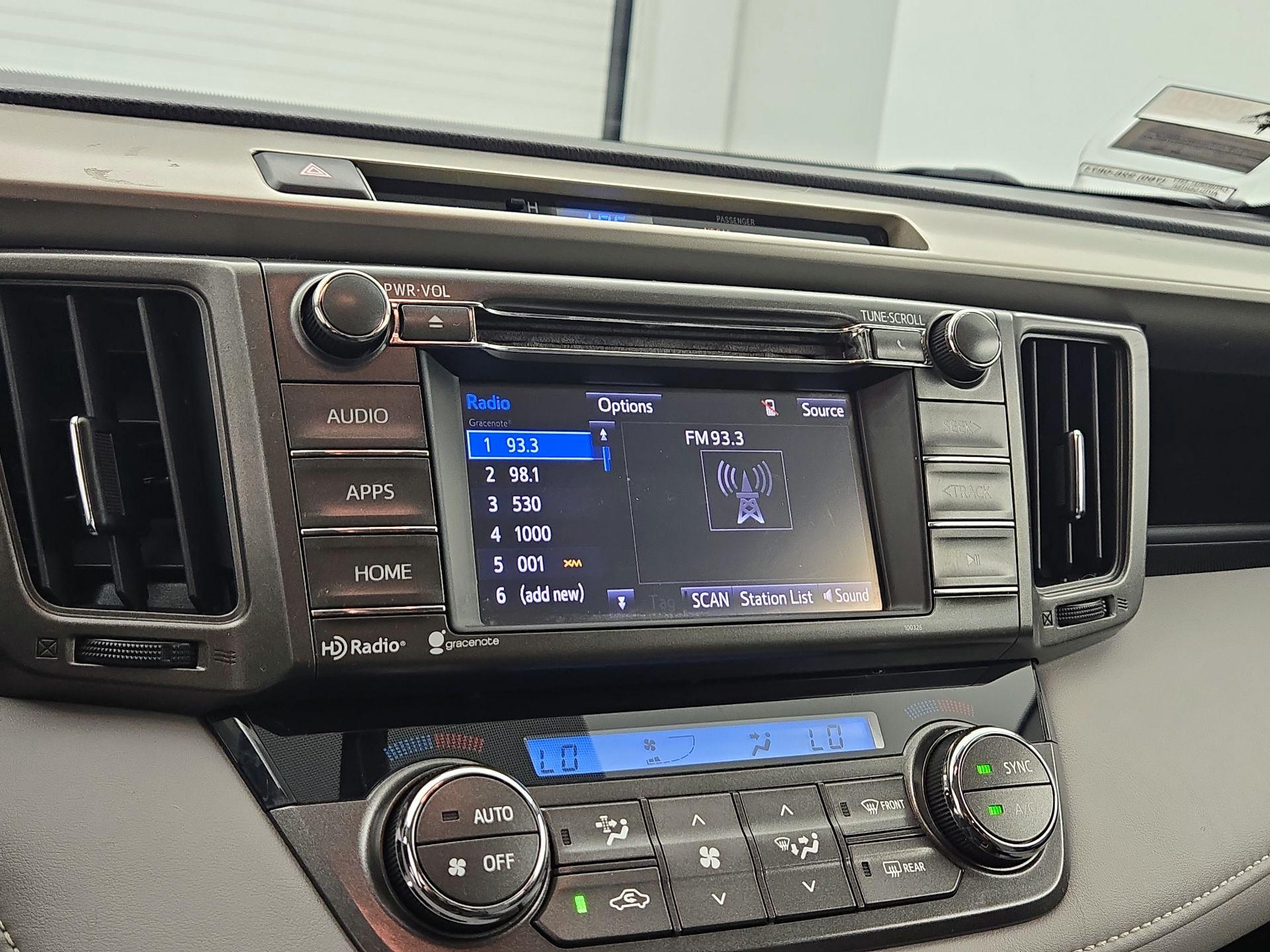 Thumbnail: 2014 Toyota RAV4 - 15