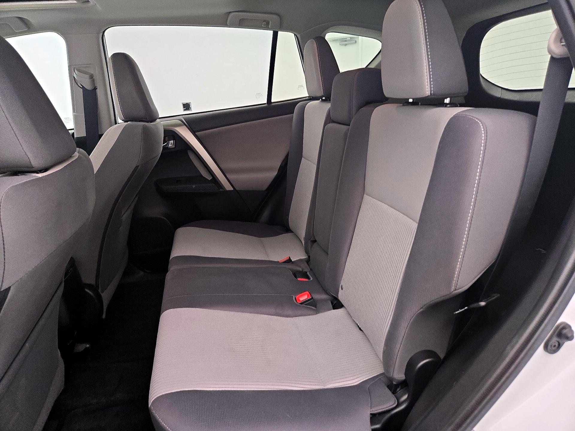 Thumbnail: 2014 Toyota RAV4 - 20