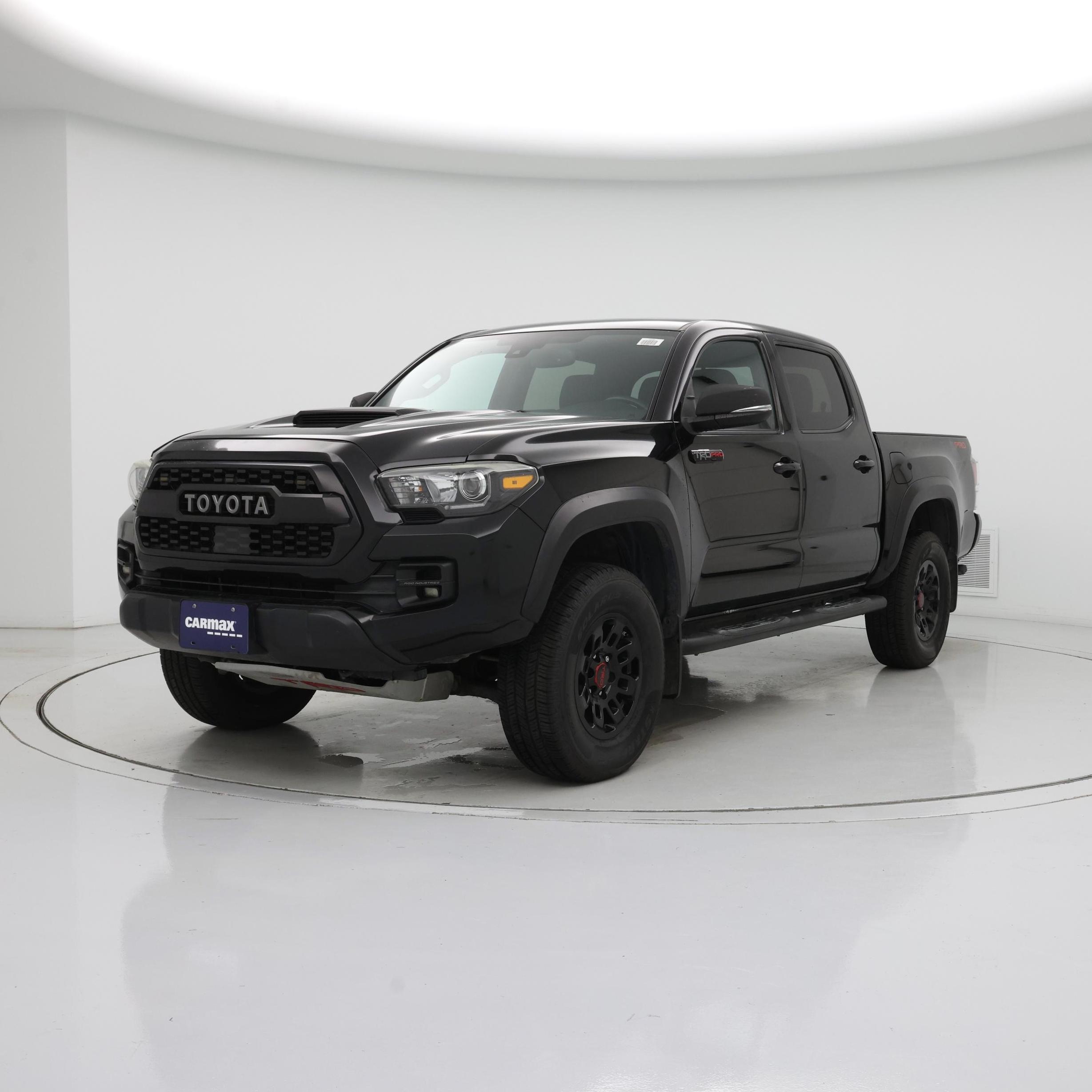 Thumbnail: 2019 Toyota Tacoma - 4