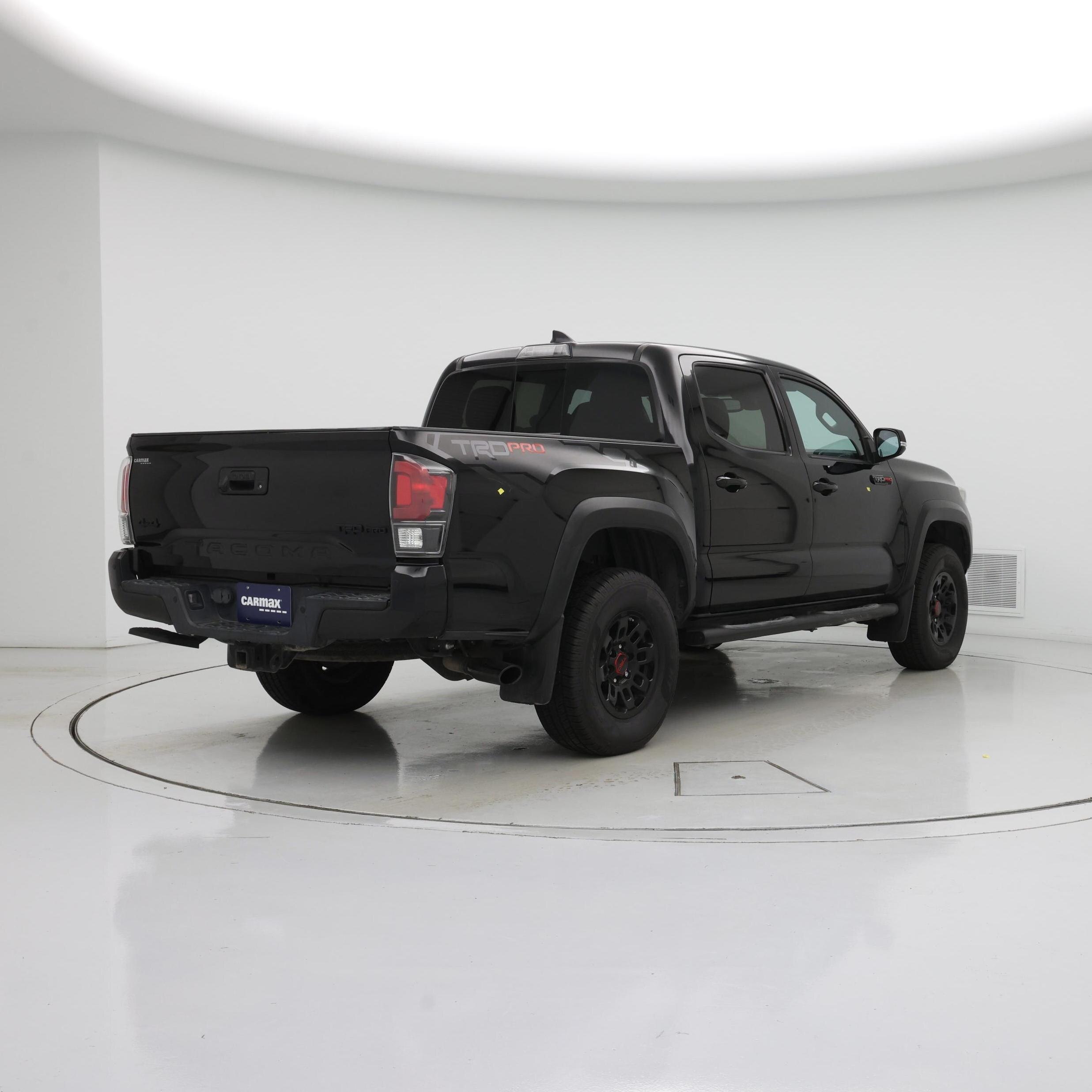 Thumbnail: 2019 Toyota Tacoma - 8