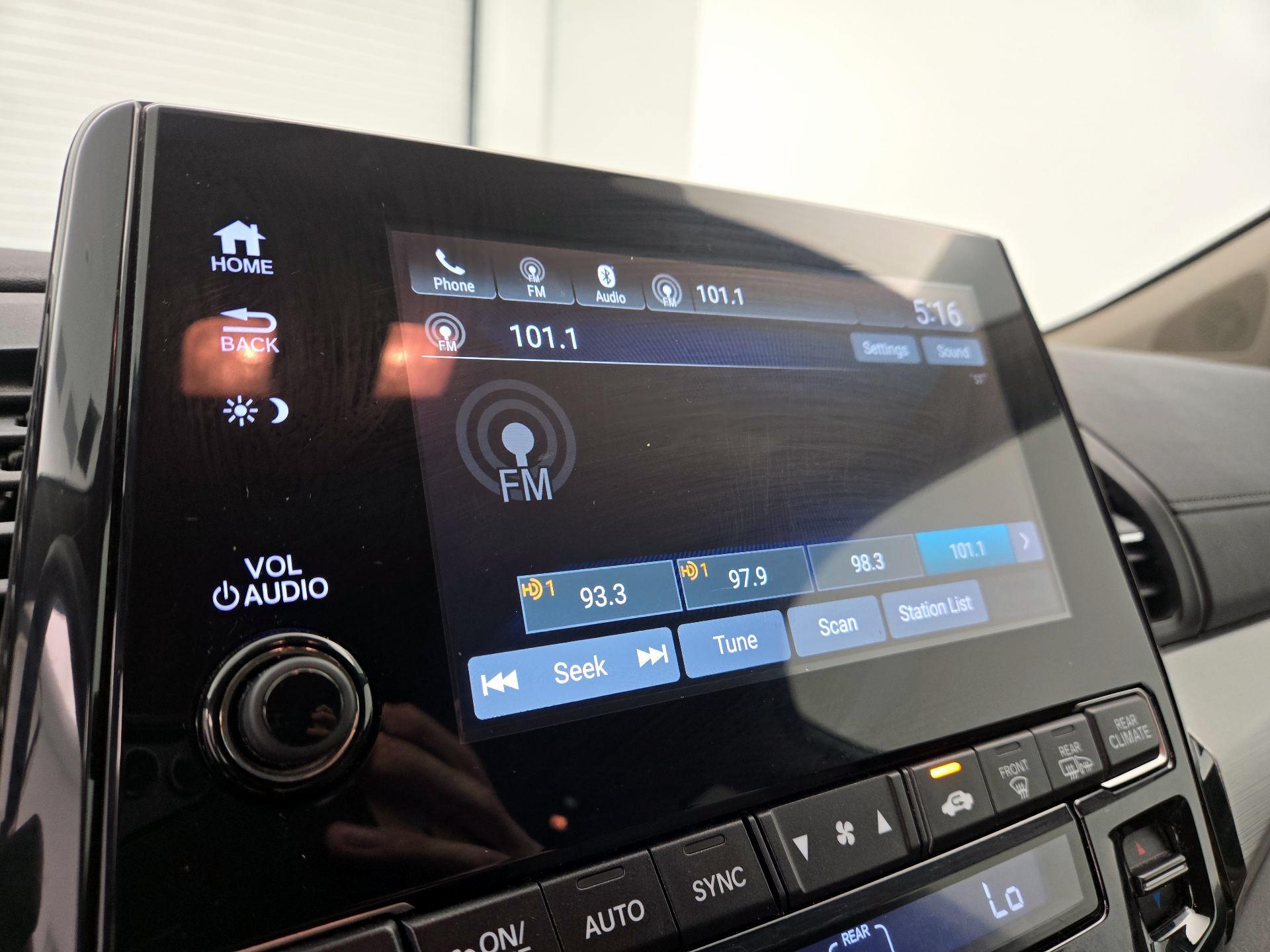 Thumbnail: 2018 Honda Odyssey - 15